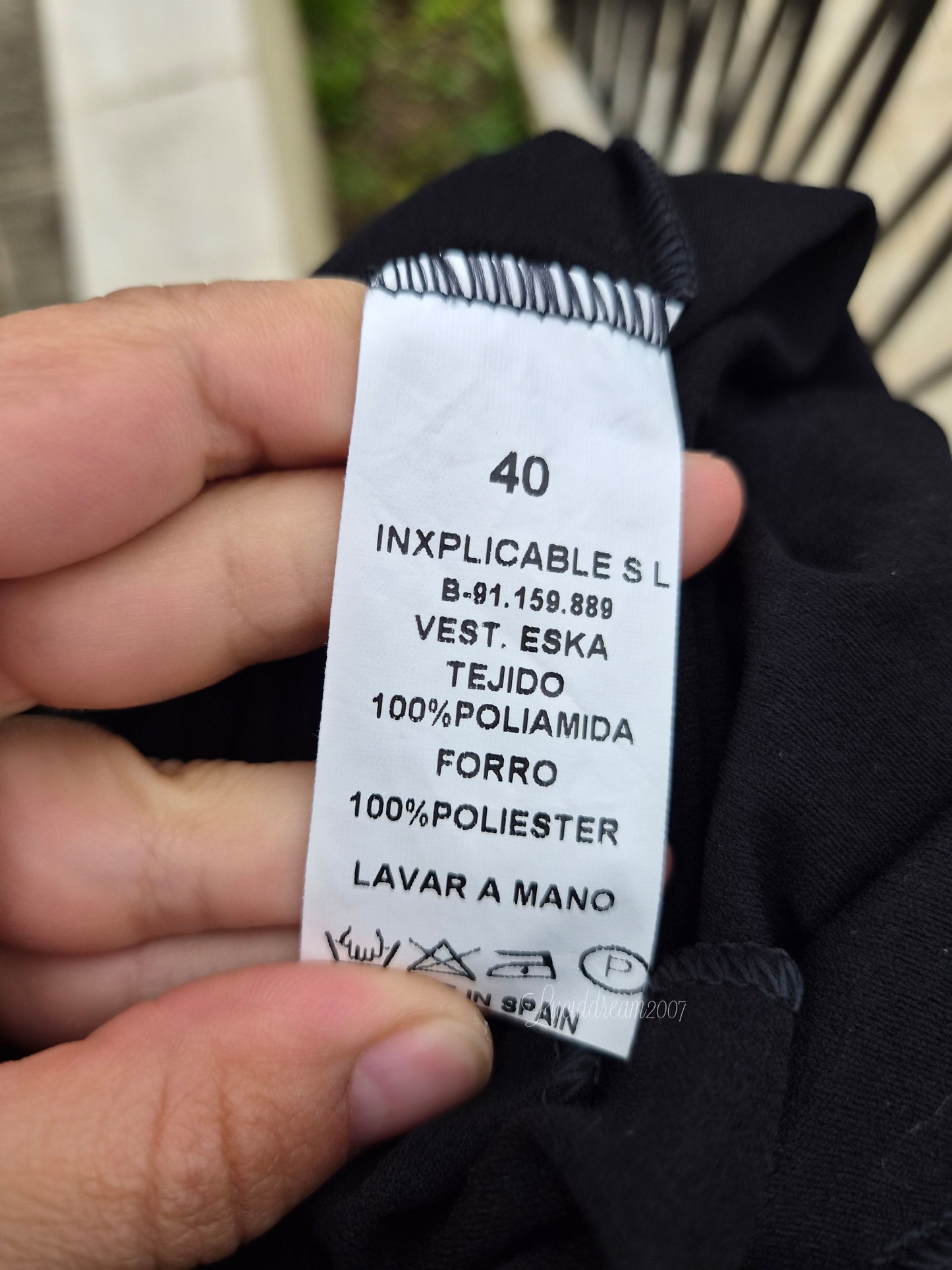 Robe en dentelle dos lacé