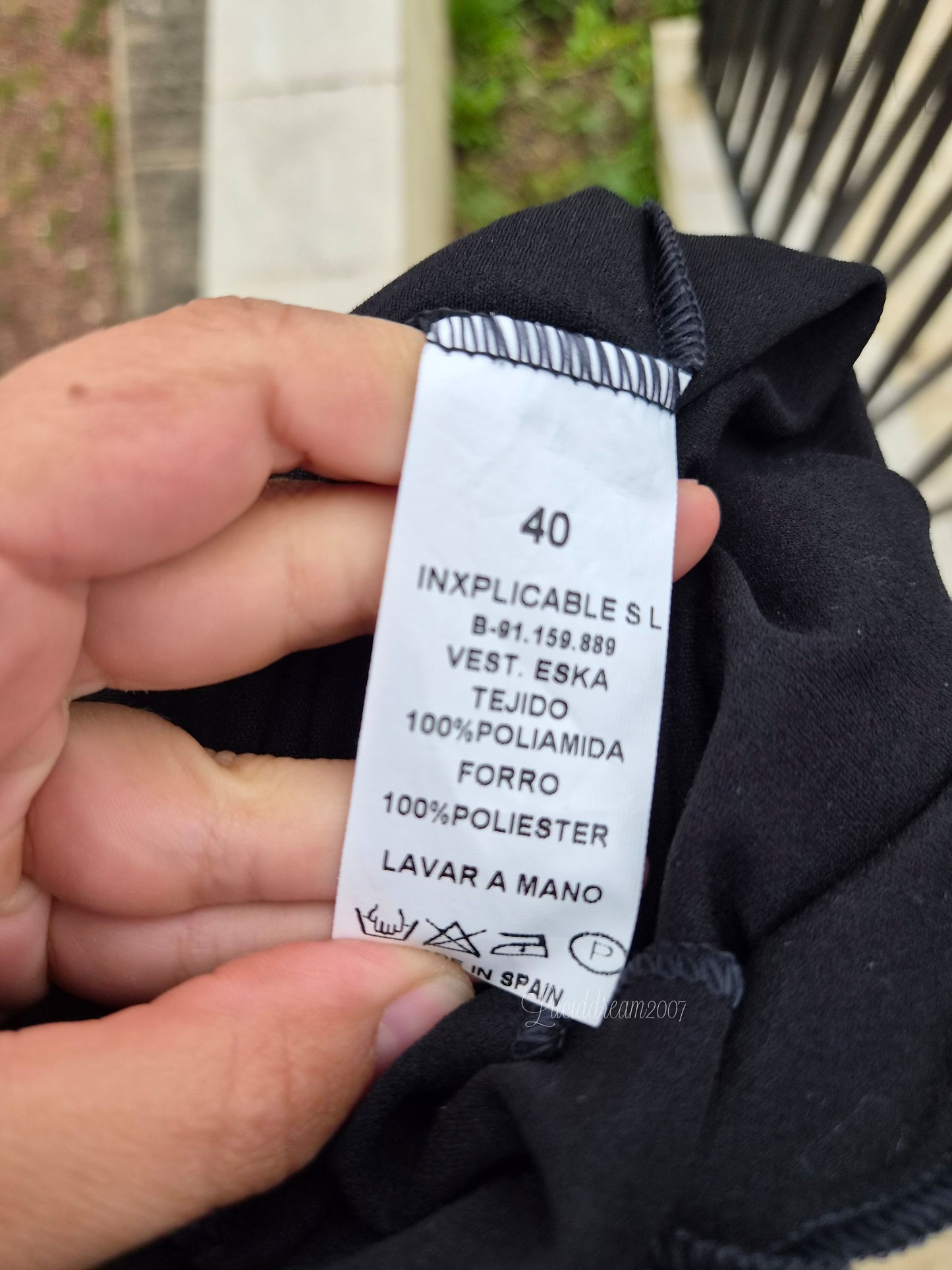 Robe en dentelle dos lacé