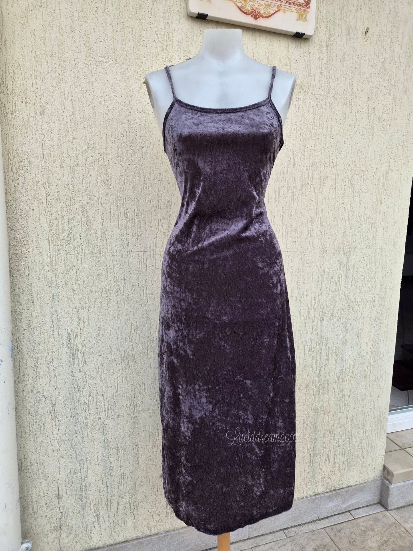 Robe en velours ras grise