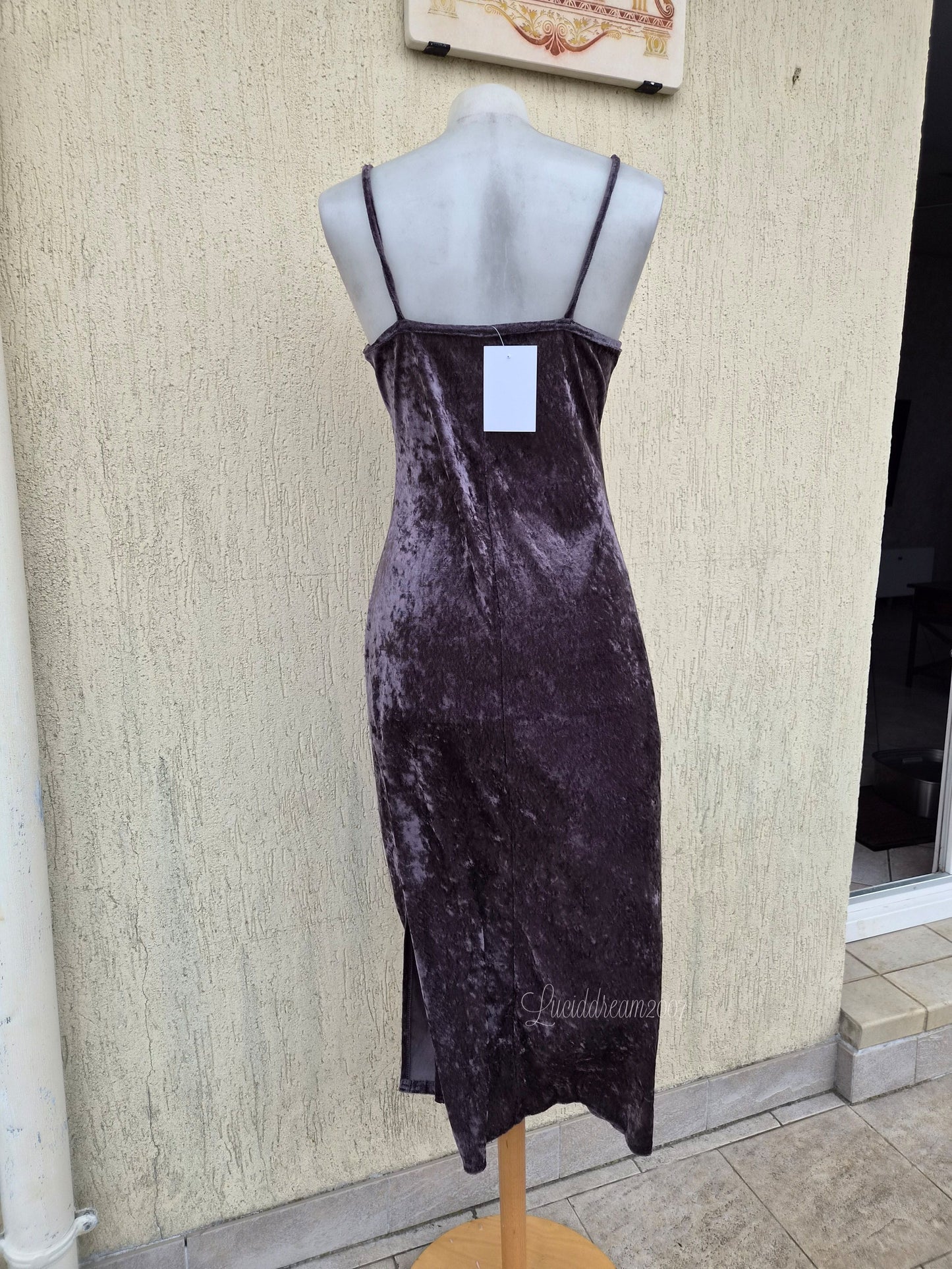 Robe en velours ras grise