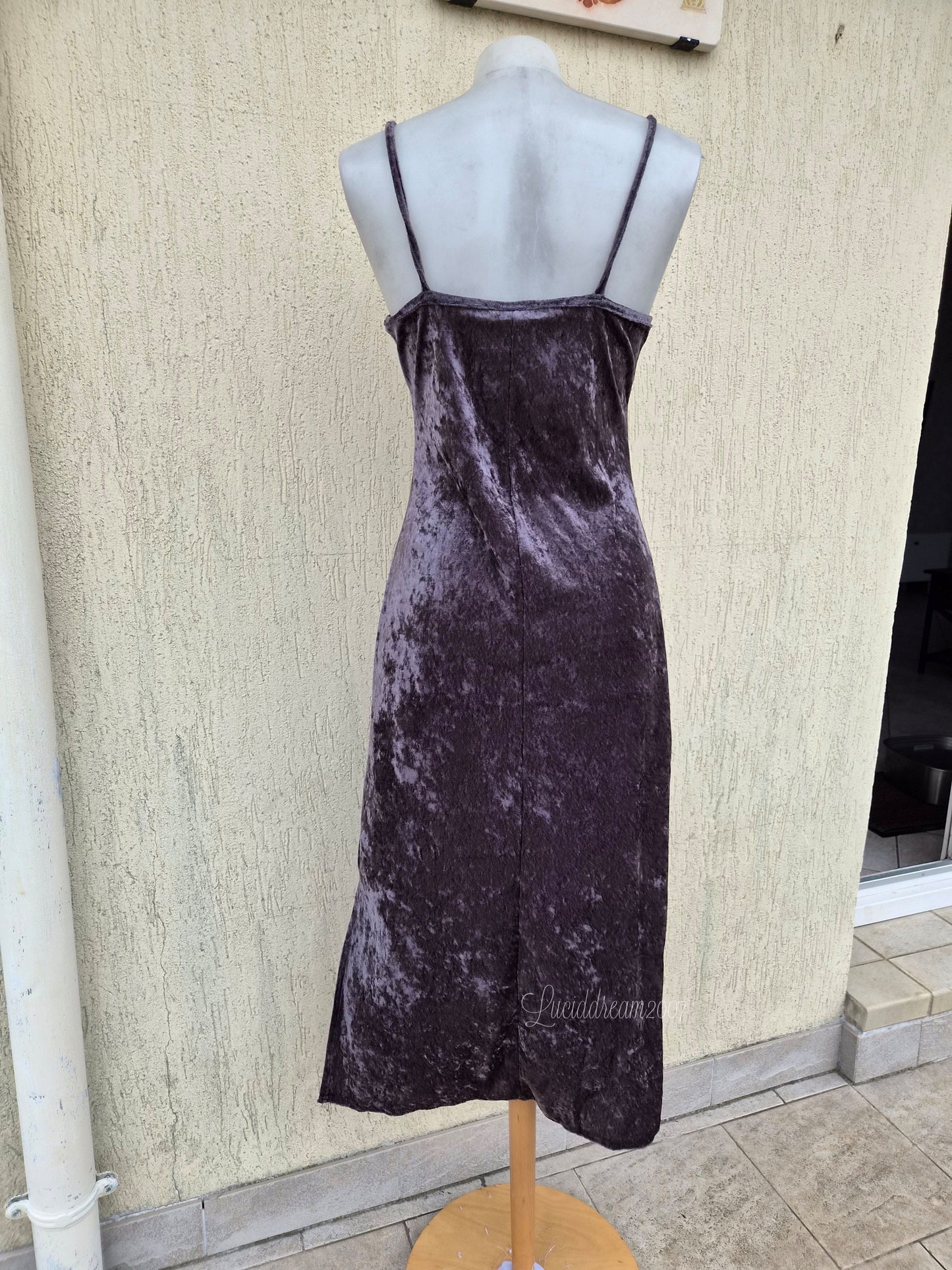 Robe en velours ras grise