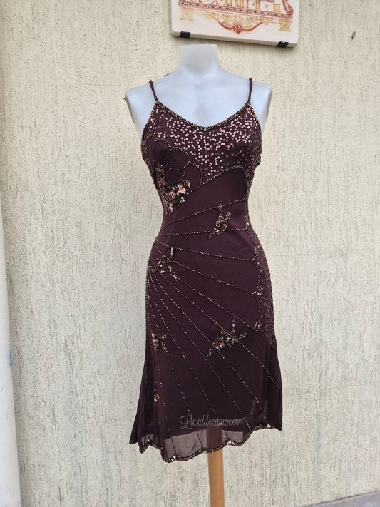 Robe en voile brodée marron