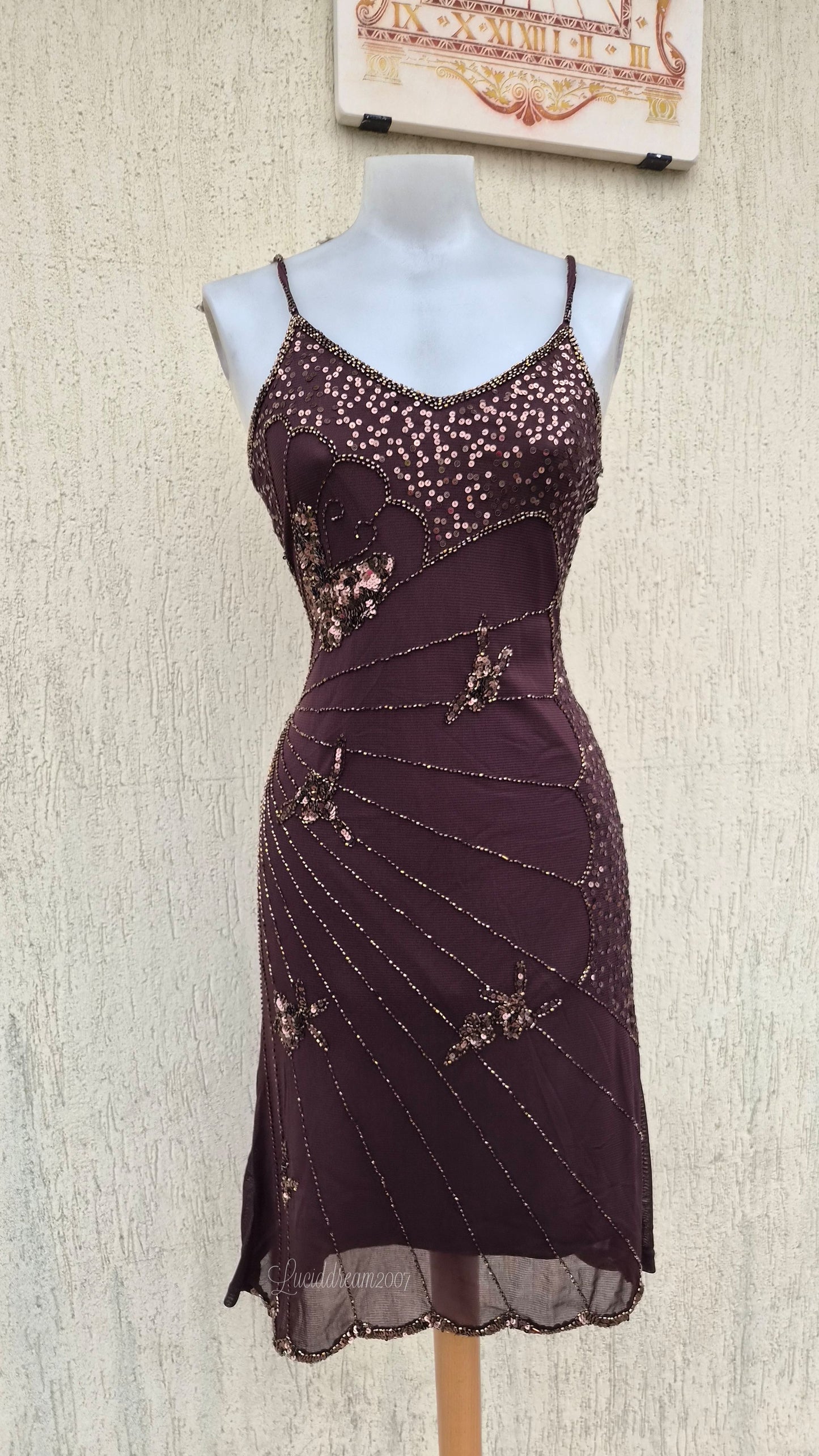 Robe en voile brodée marron