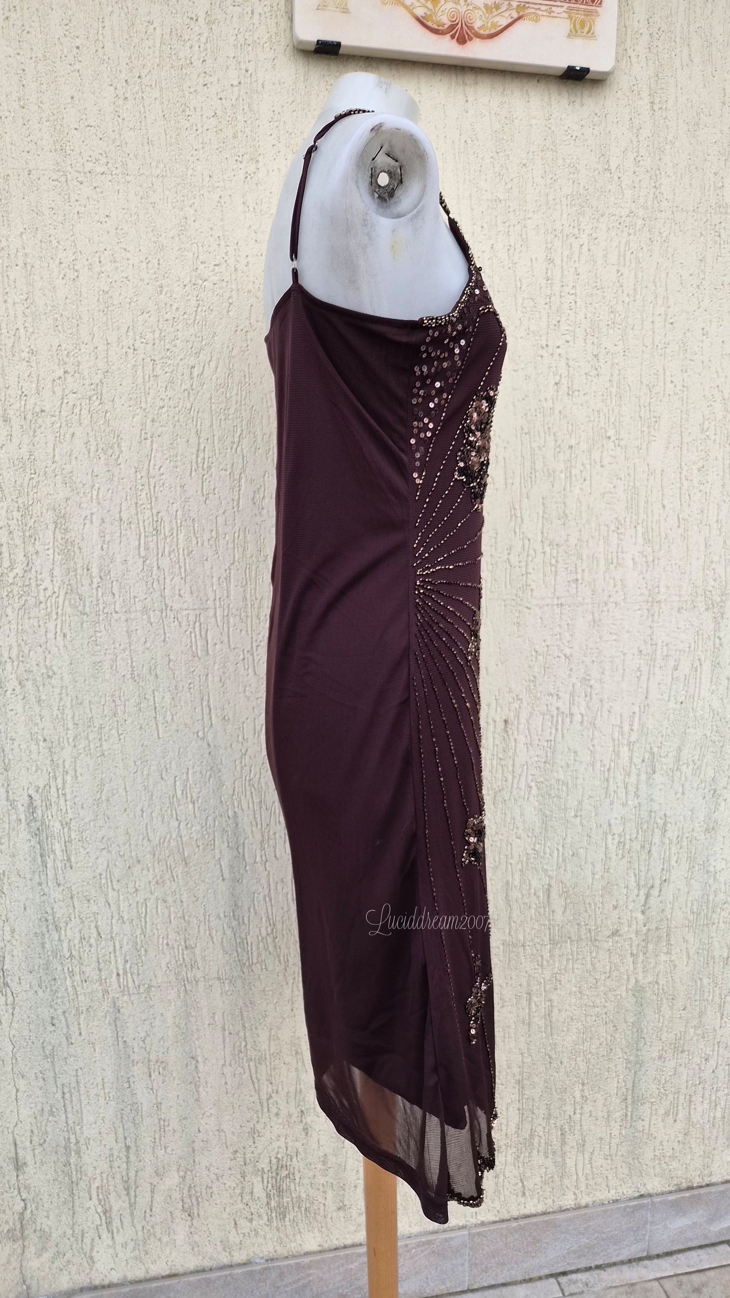 Robe en voile brodée marron