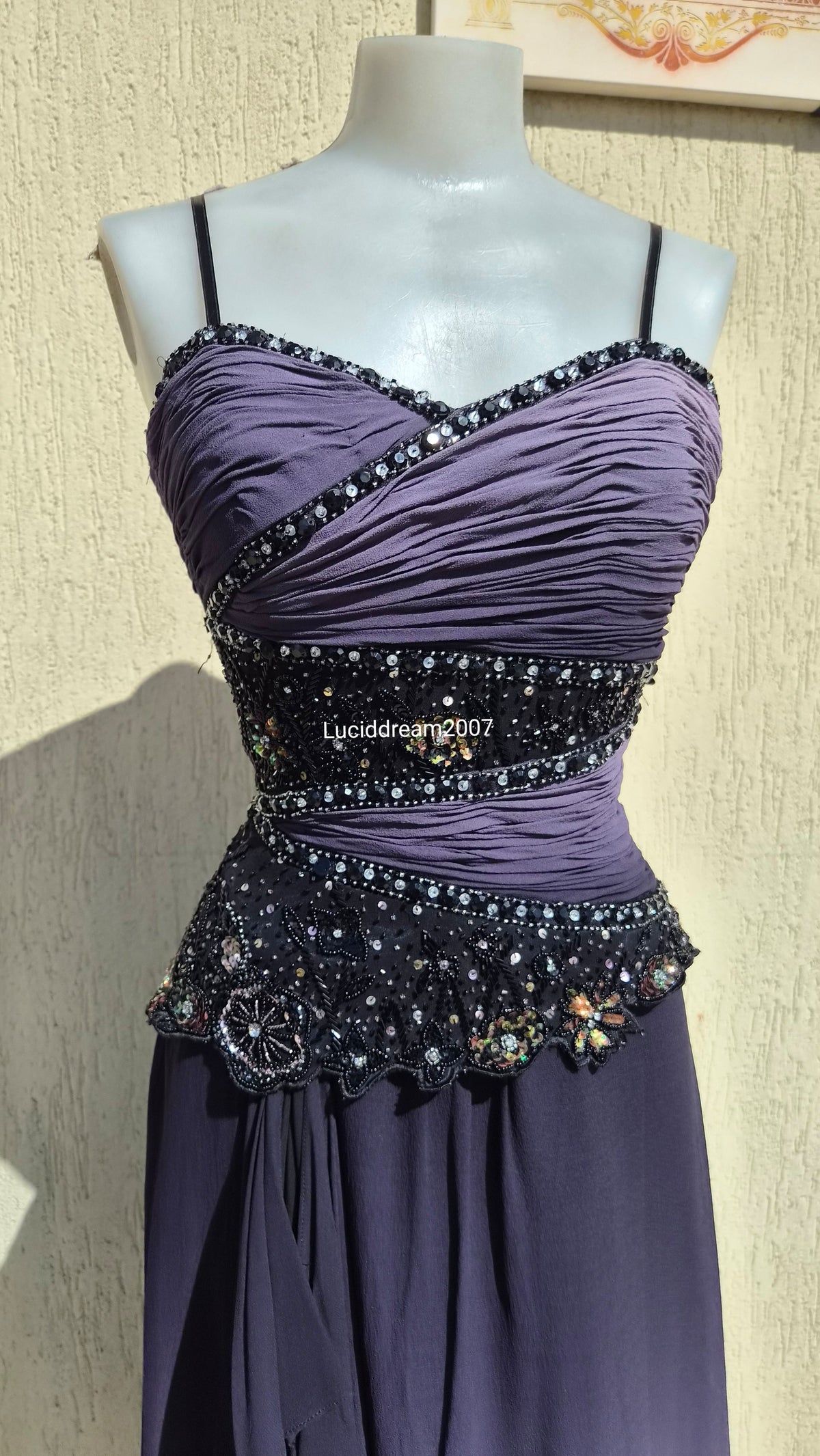 Robe dégradé de violets brodée