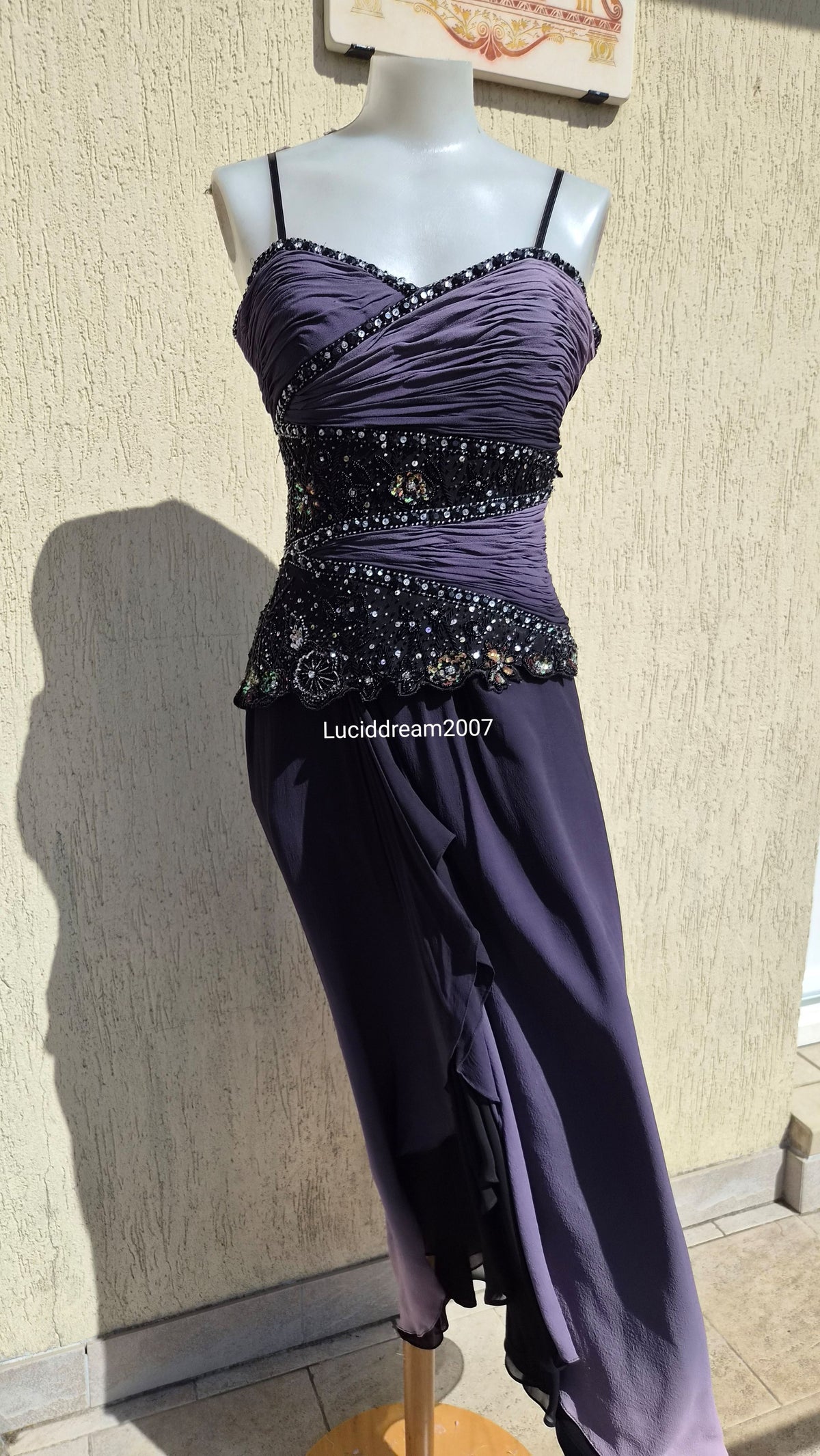 Robe dégradé de violets brodée