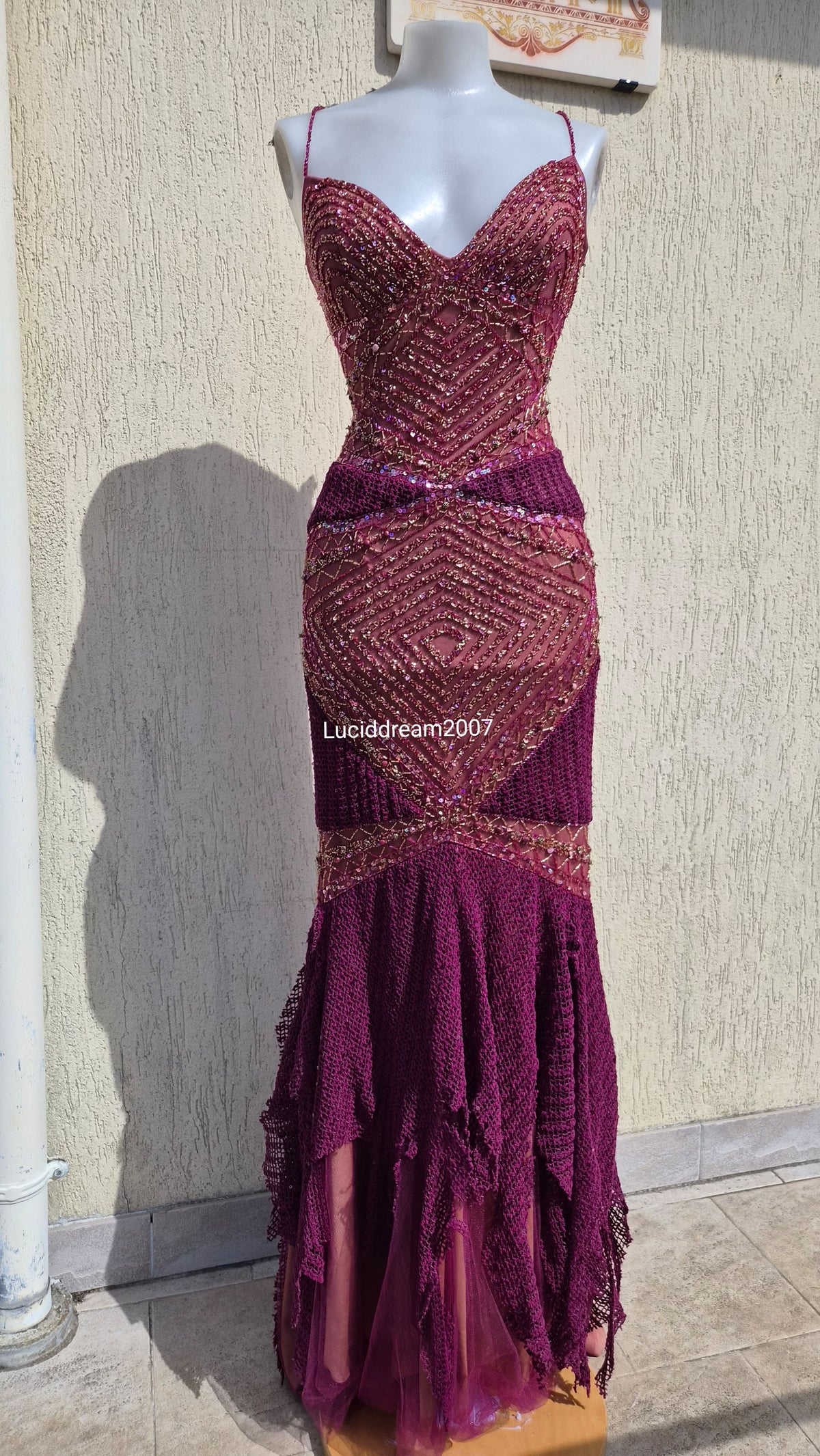 Robe avec crochet et broderies