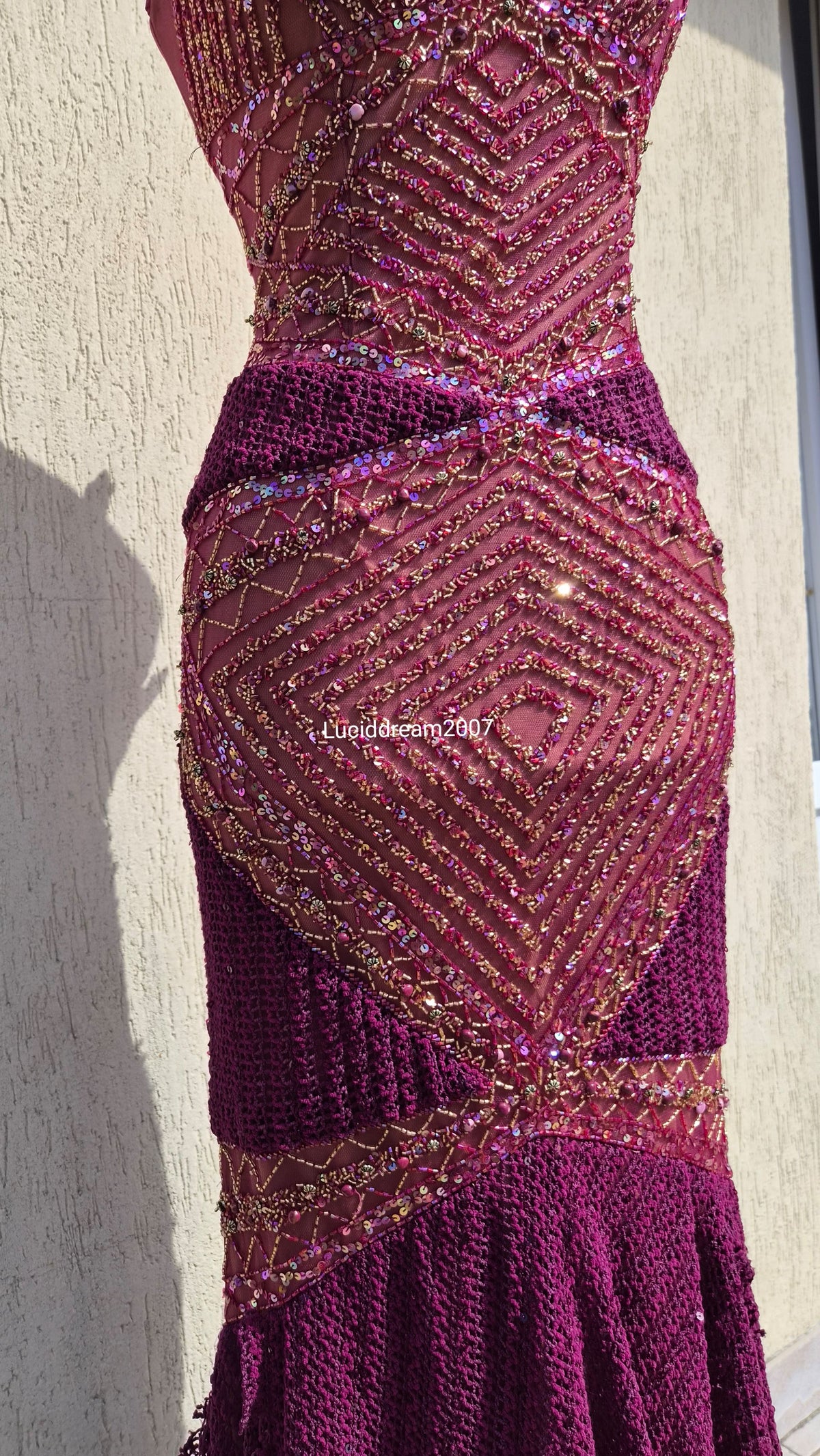 Robe avec crochet et broderies