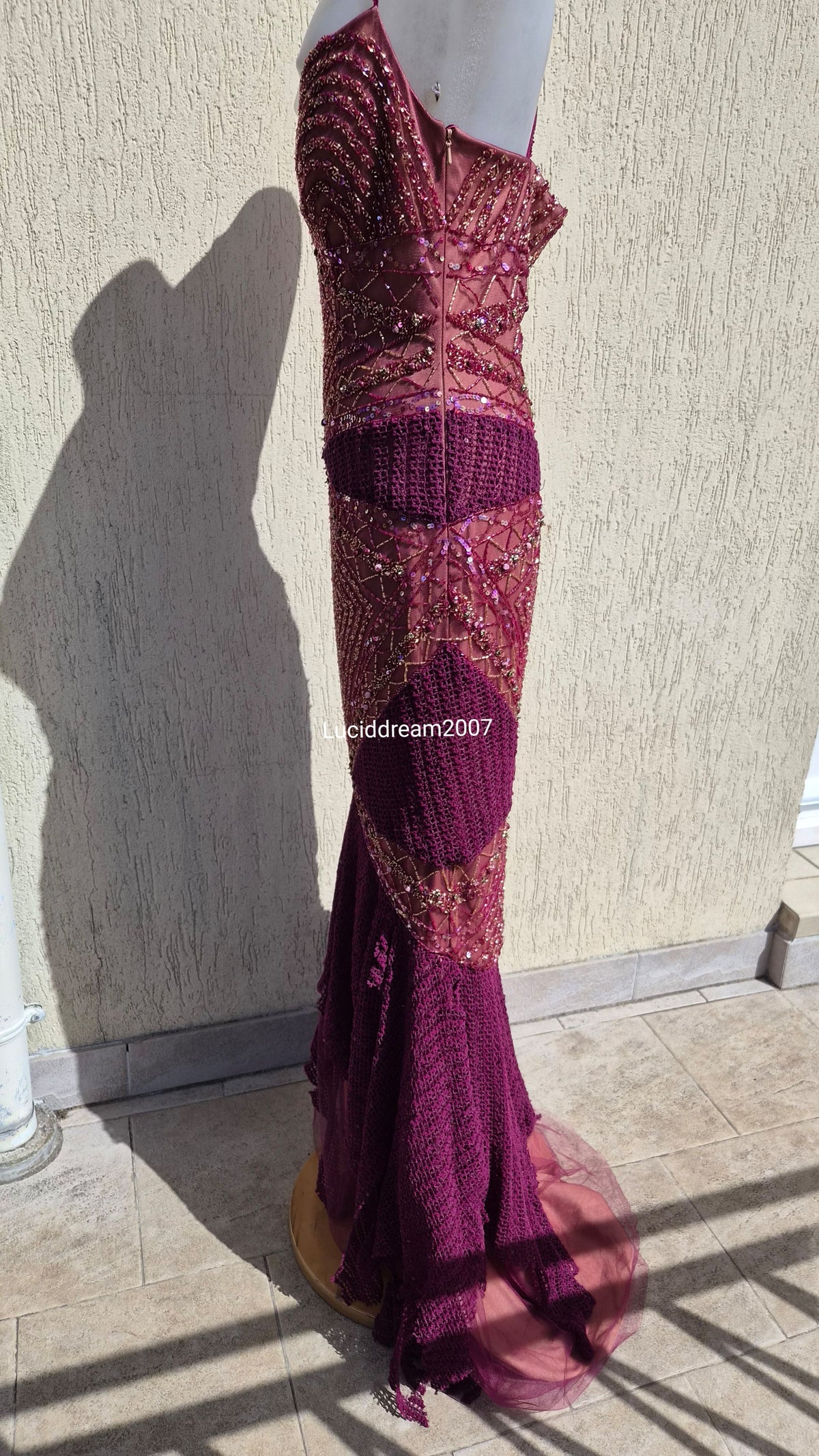 Robe avec crochet et broderies