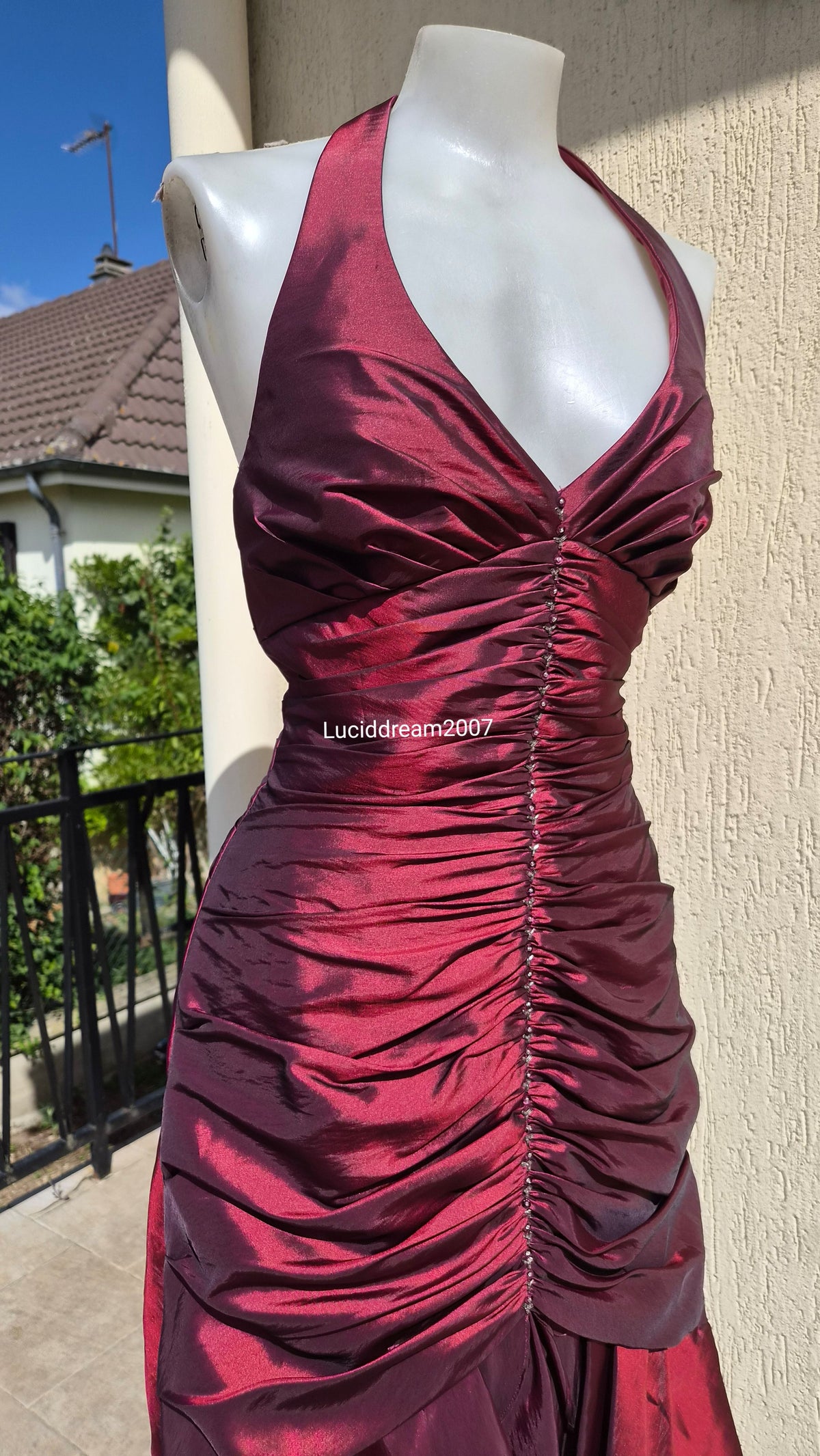 Burgundy taffeta backless dress