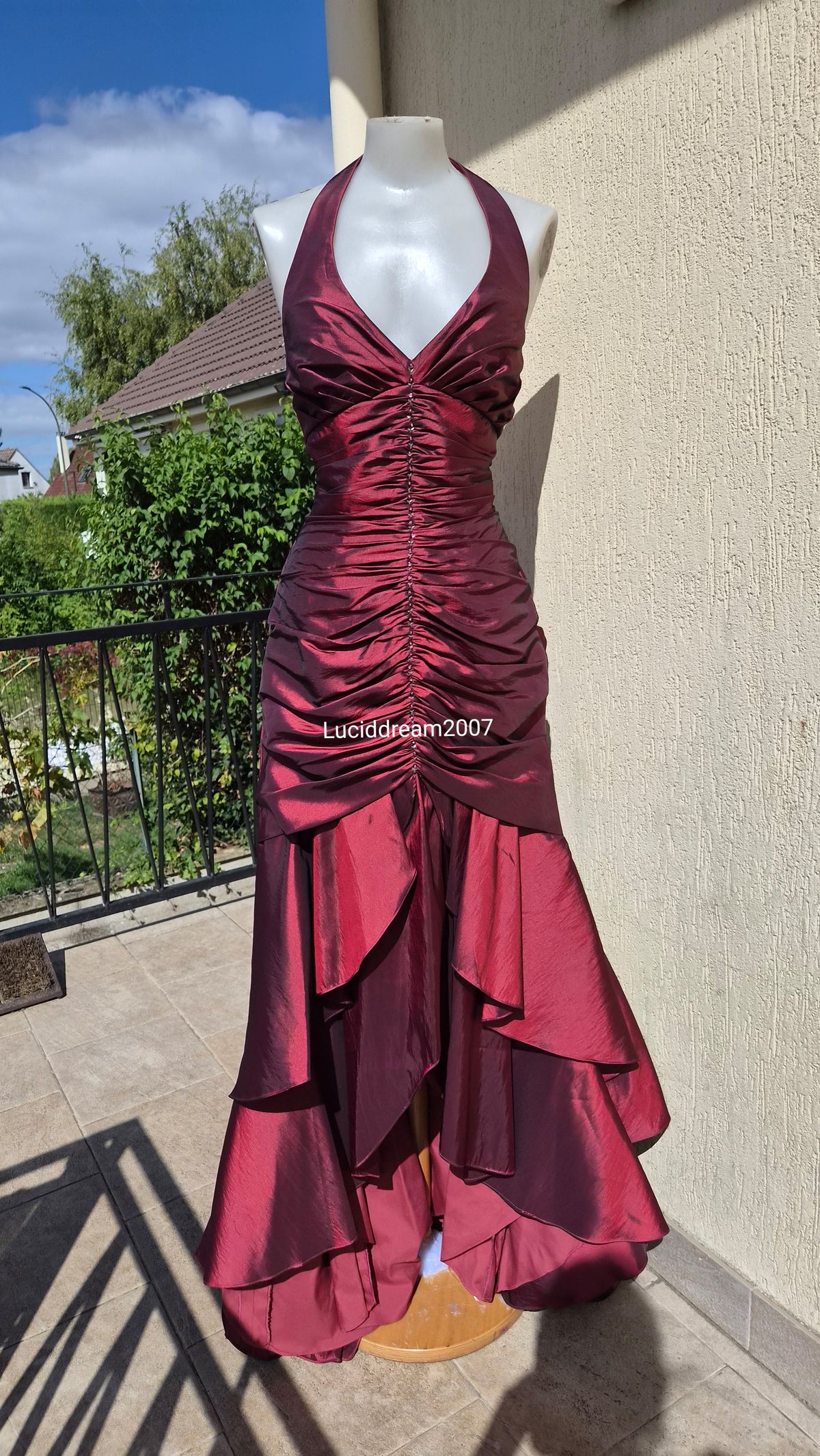 Burgundy taffeta backless dress