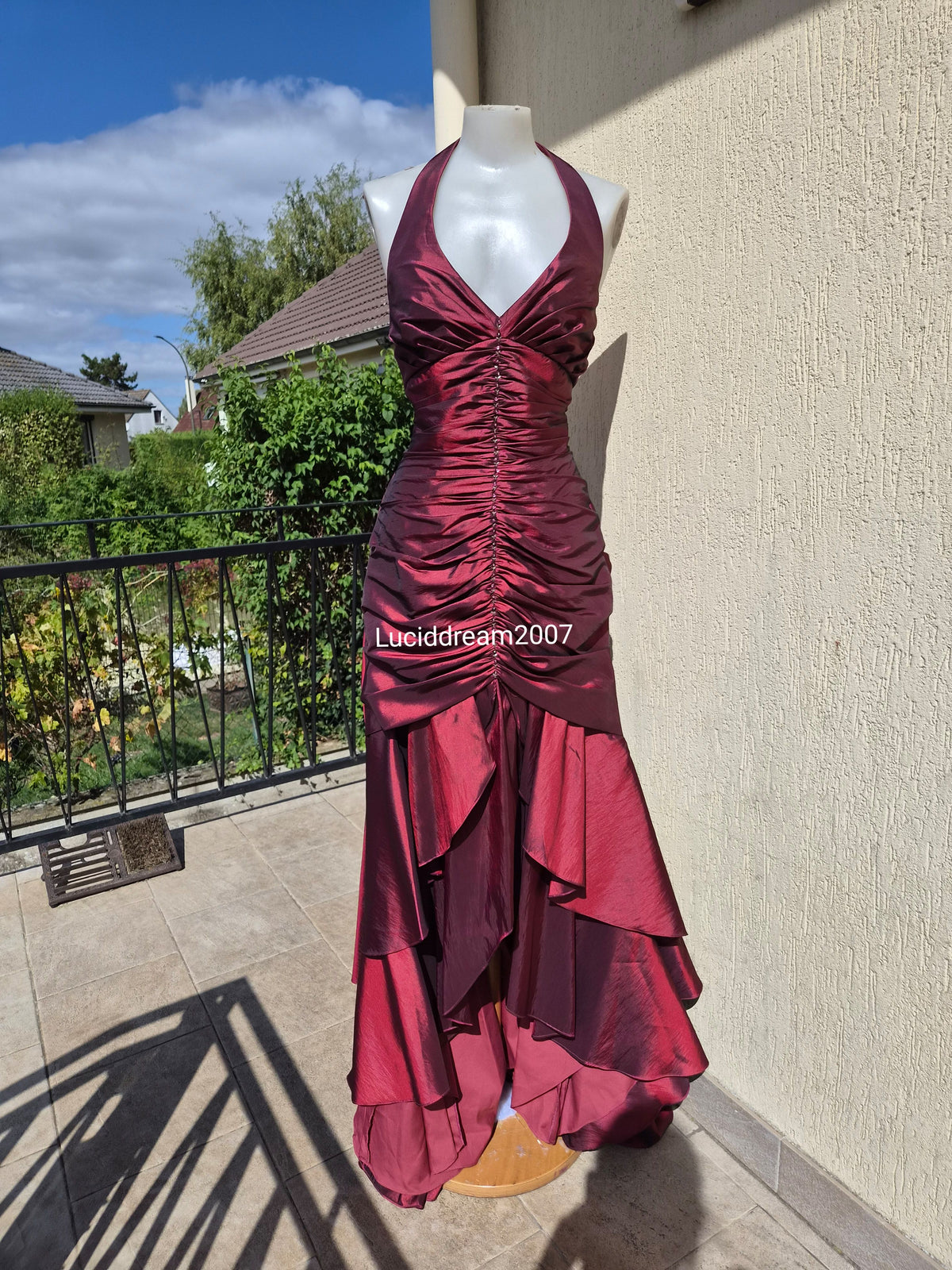 Burgundy taffeta backless dress