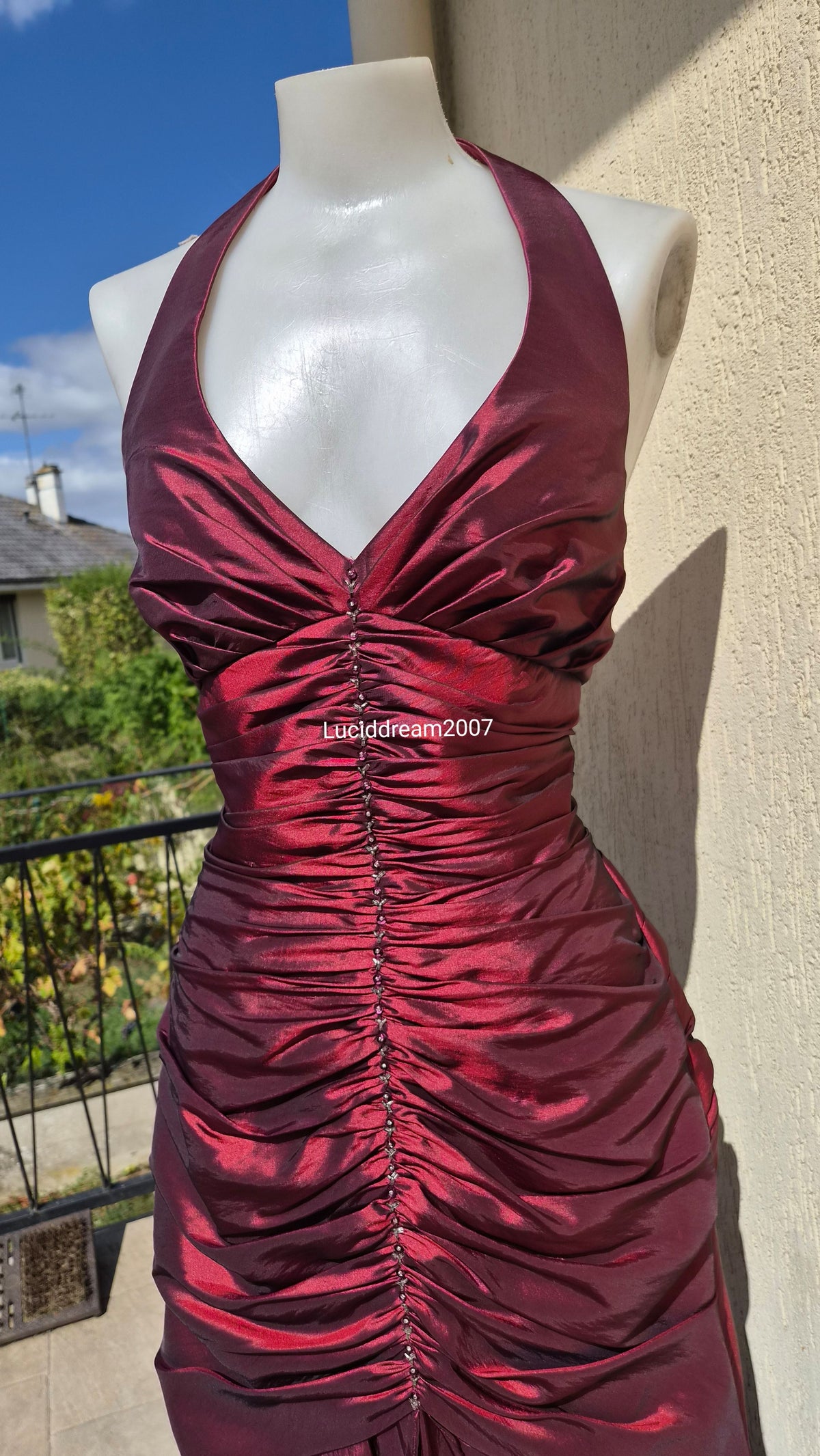 Burgundy taffeta backless dress