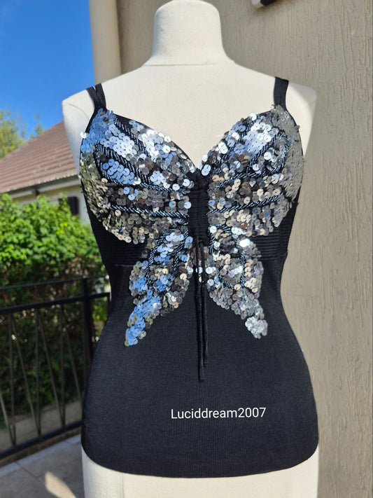 Haut noir papillon en sequins