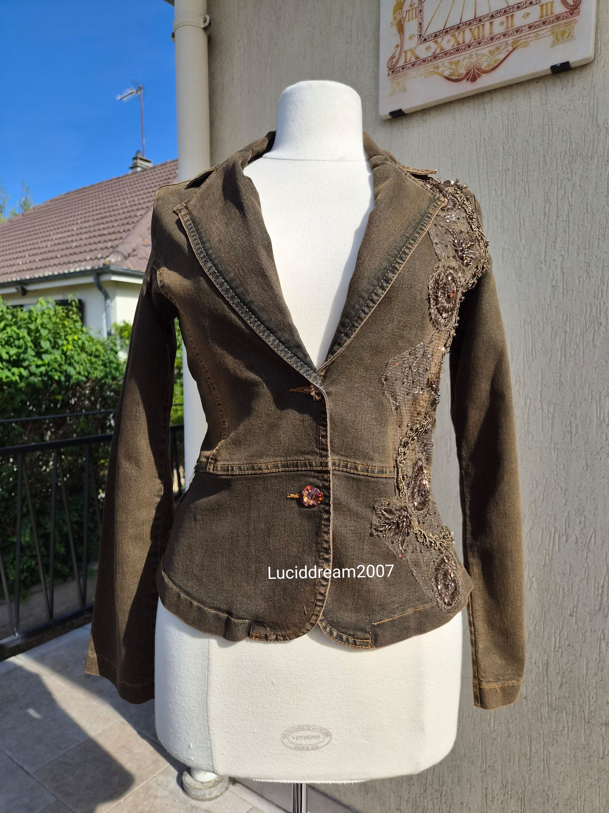Embroidered denim jacket