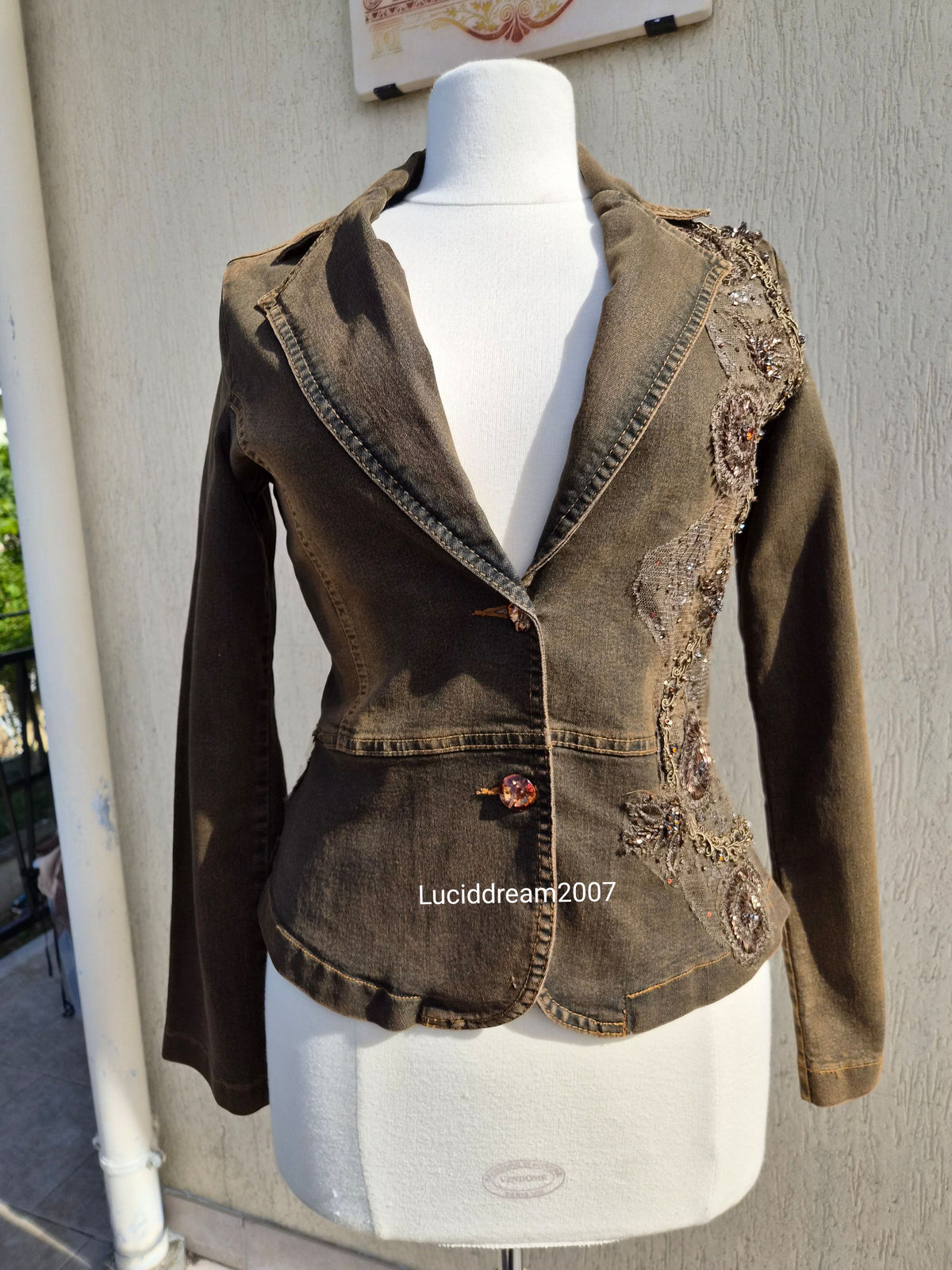 Embroidered denim jacket