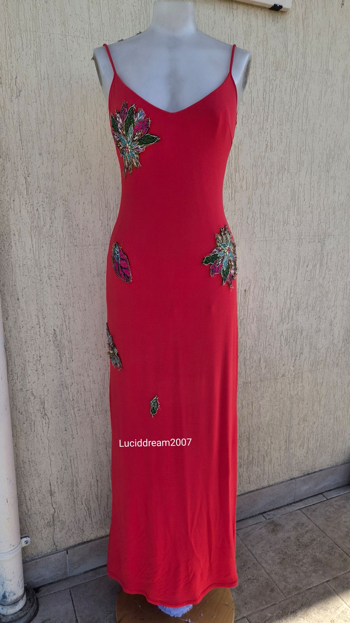 Robe brodée Marvel by La Perla