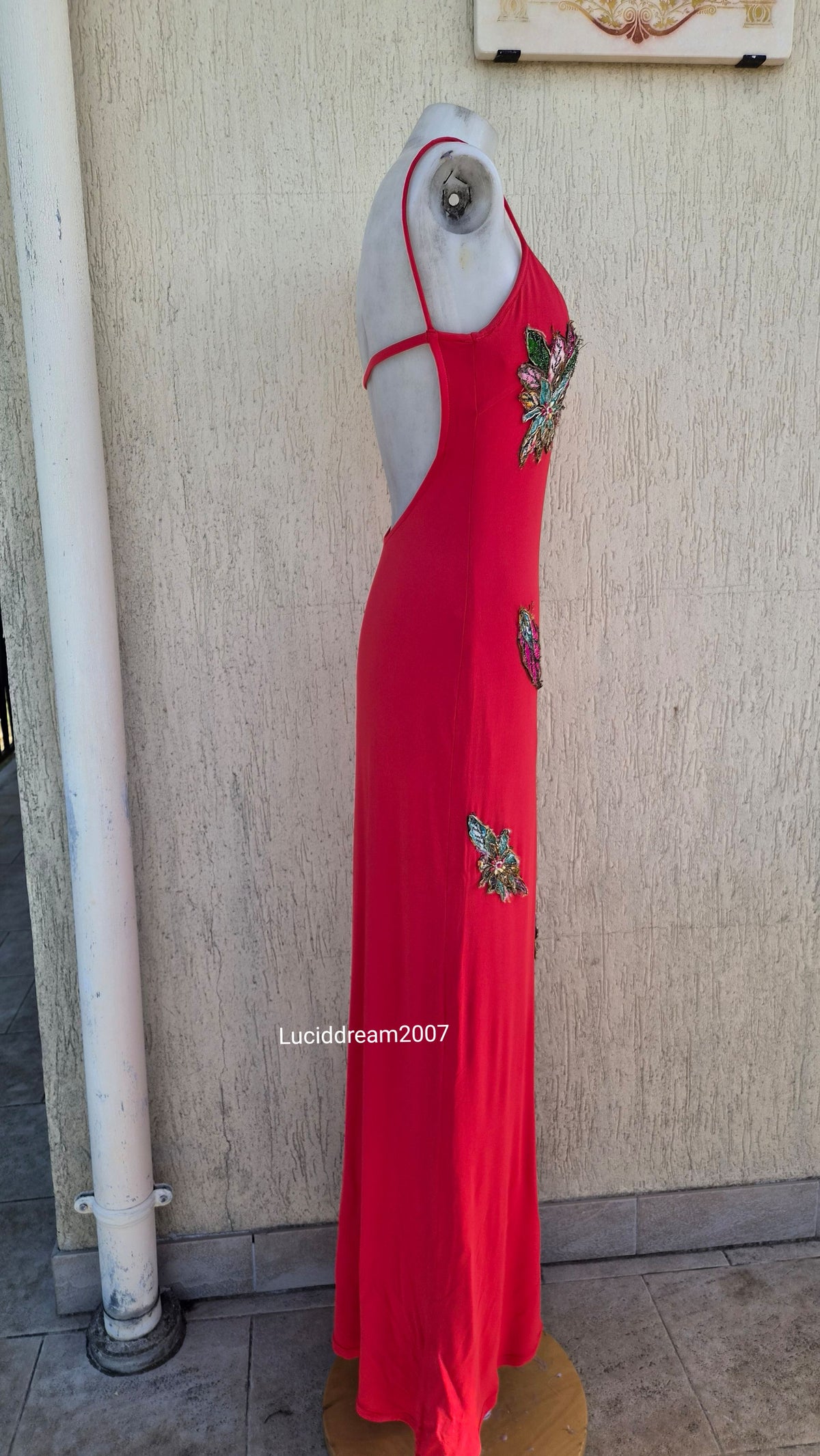 Robe brodée Marvel by La Perla