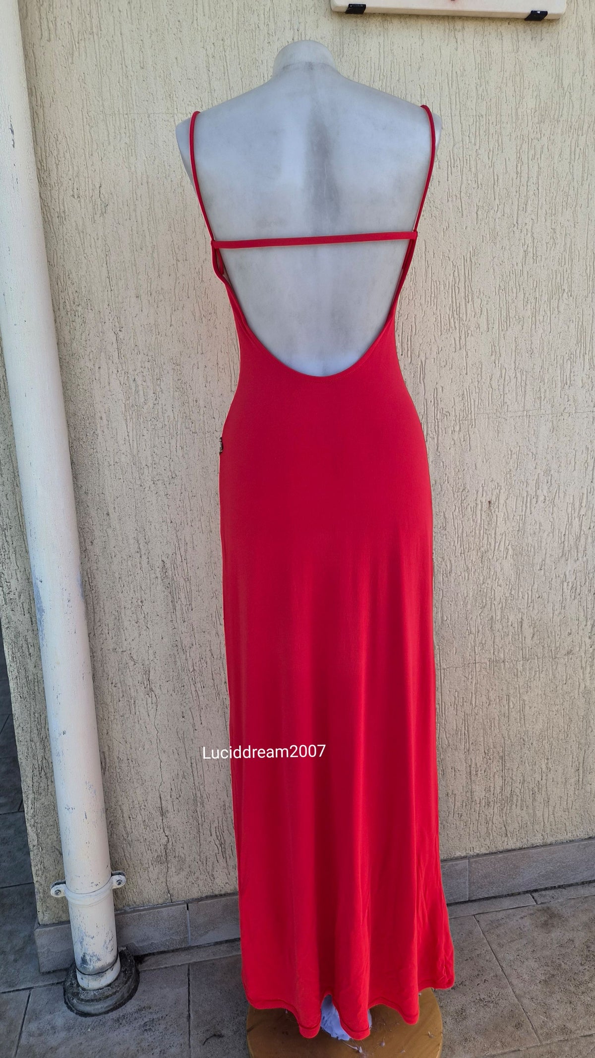 Robe brodée Marvel by La Perla