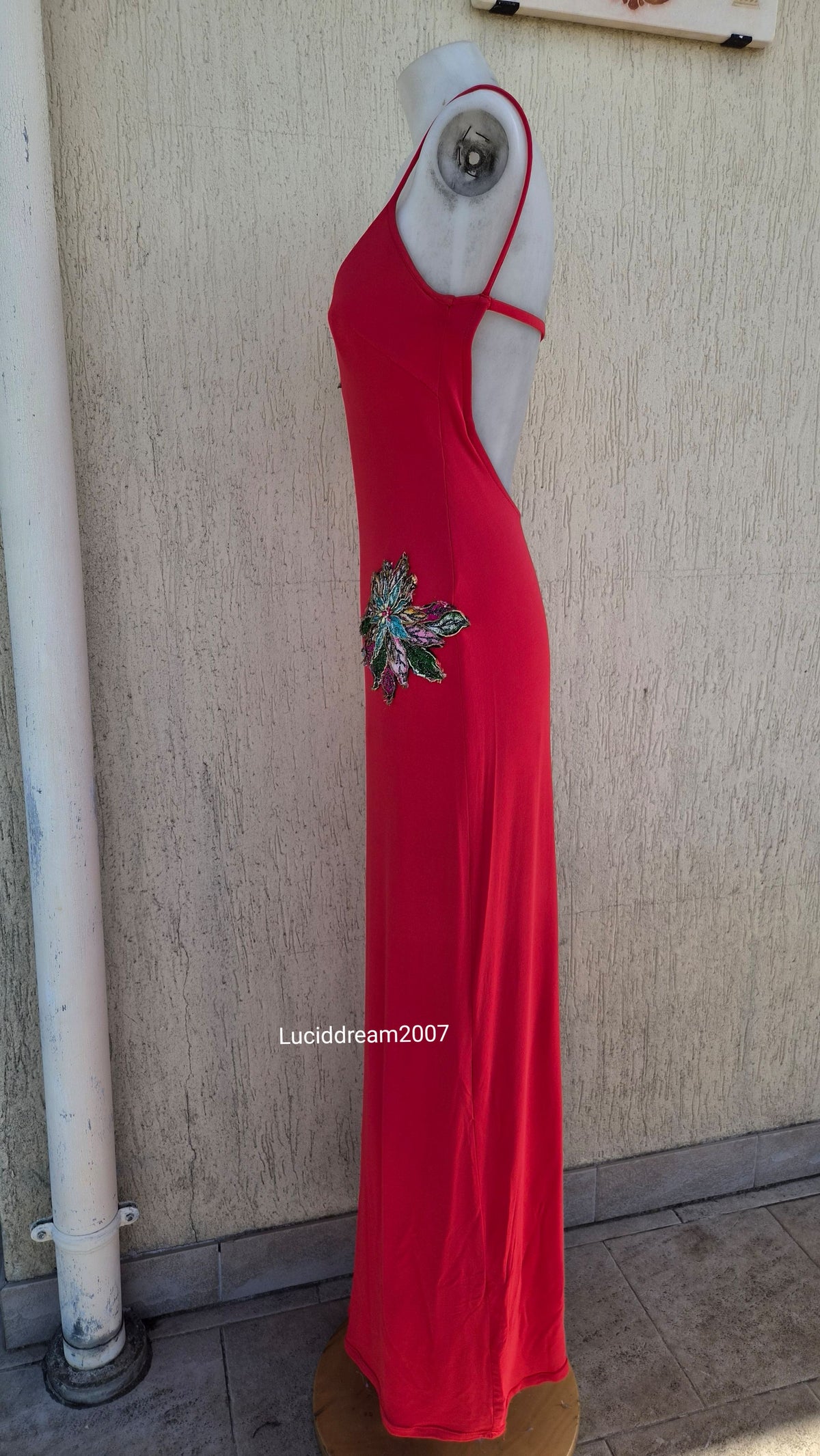 Robe brodée Marvel by La Perla