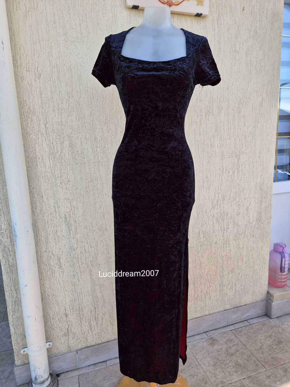 Black crushed velvet dress with burgundy highlights