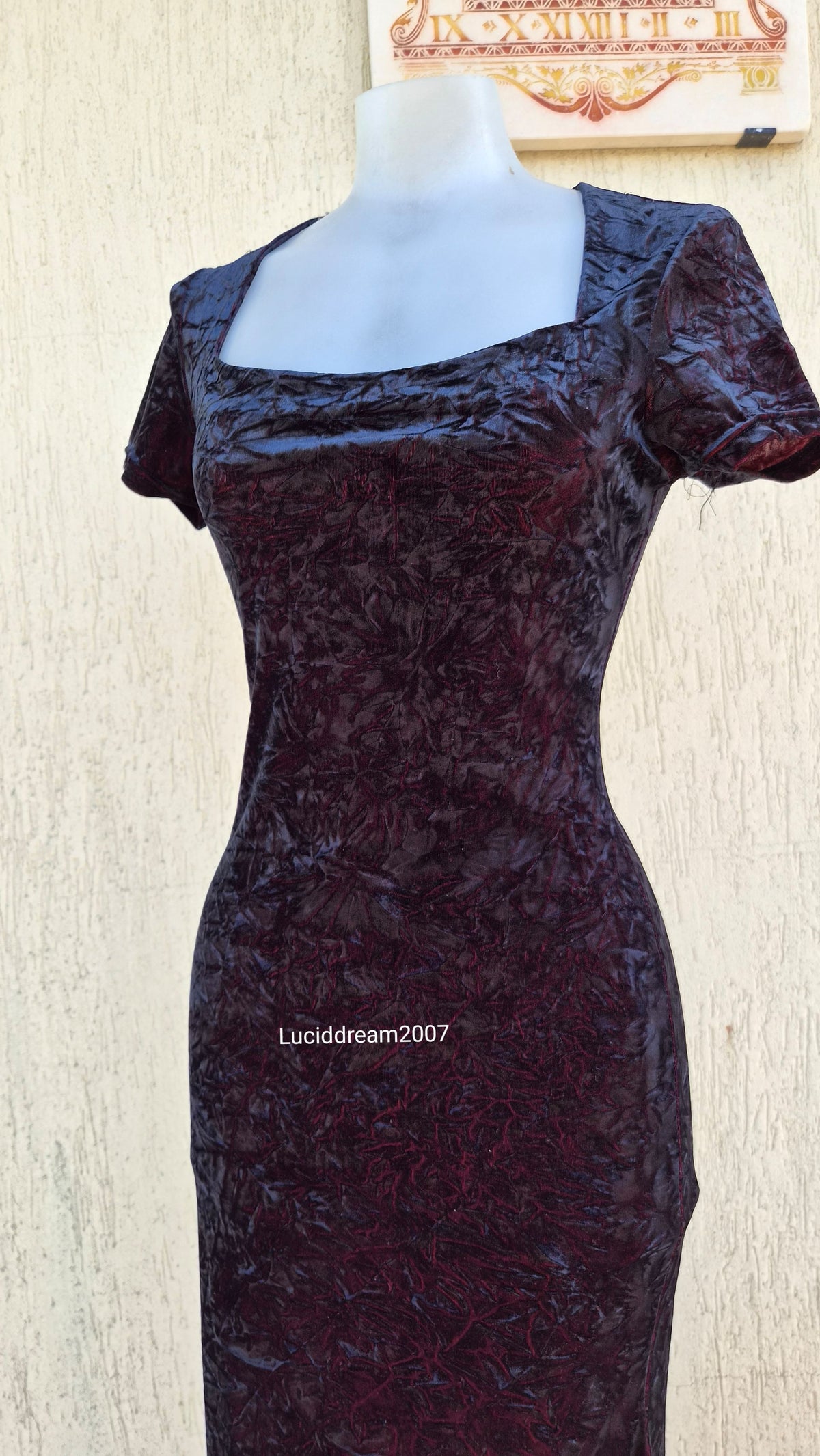 Black crushed velvet dress with burgundy highlights