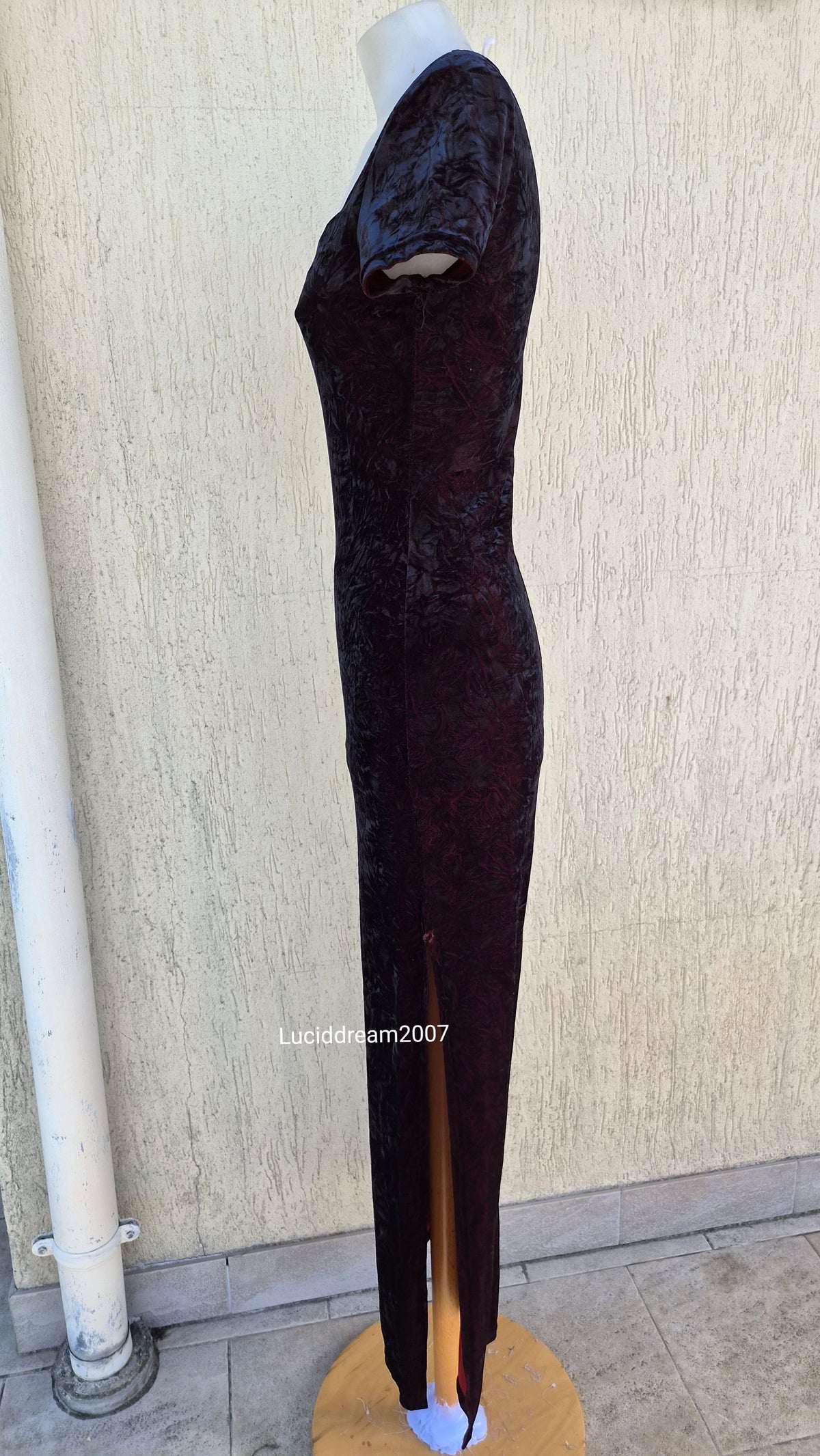 Black crushed velvet dress with burgundy highlights