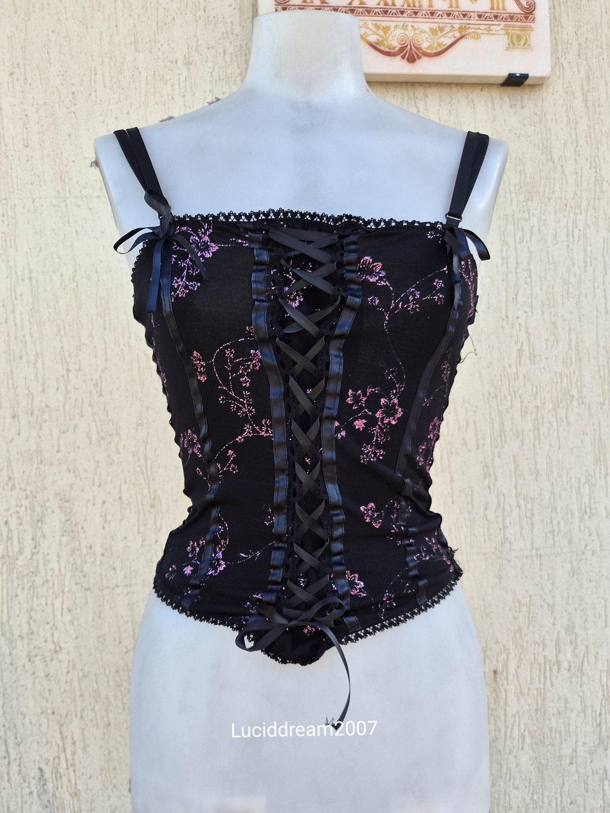 Haut esprit corset motif rose brillant