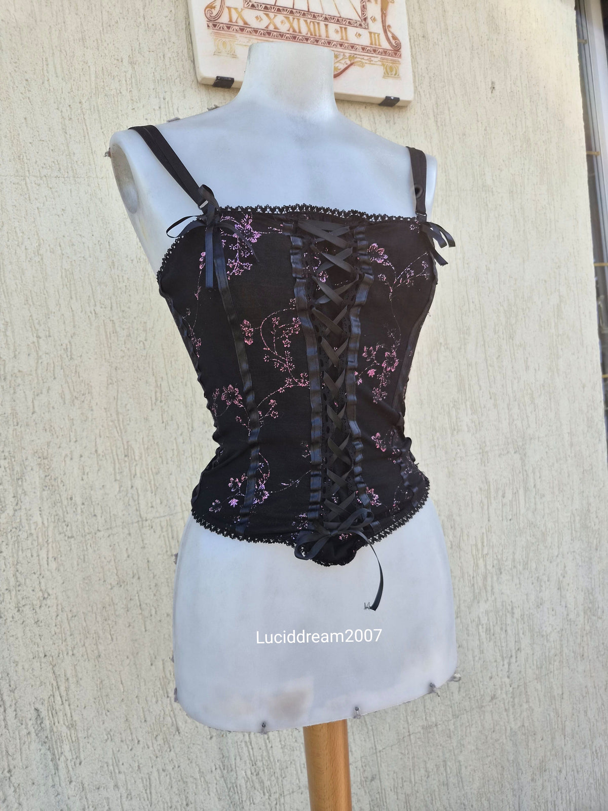 Haut esprit corset motif rose brillant