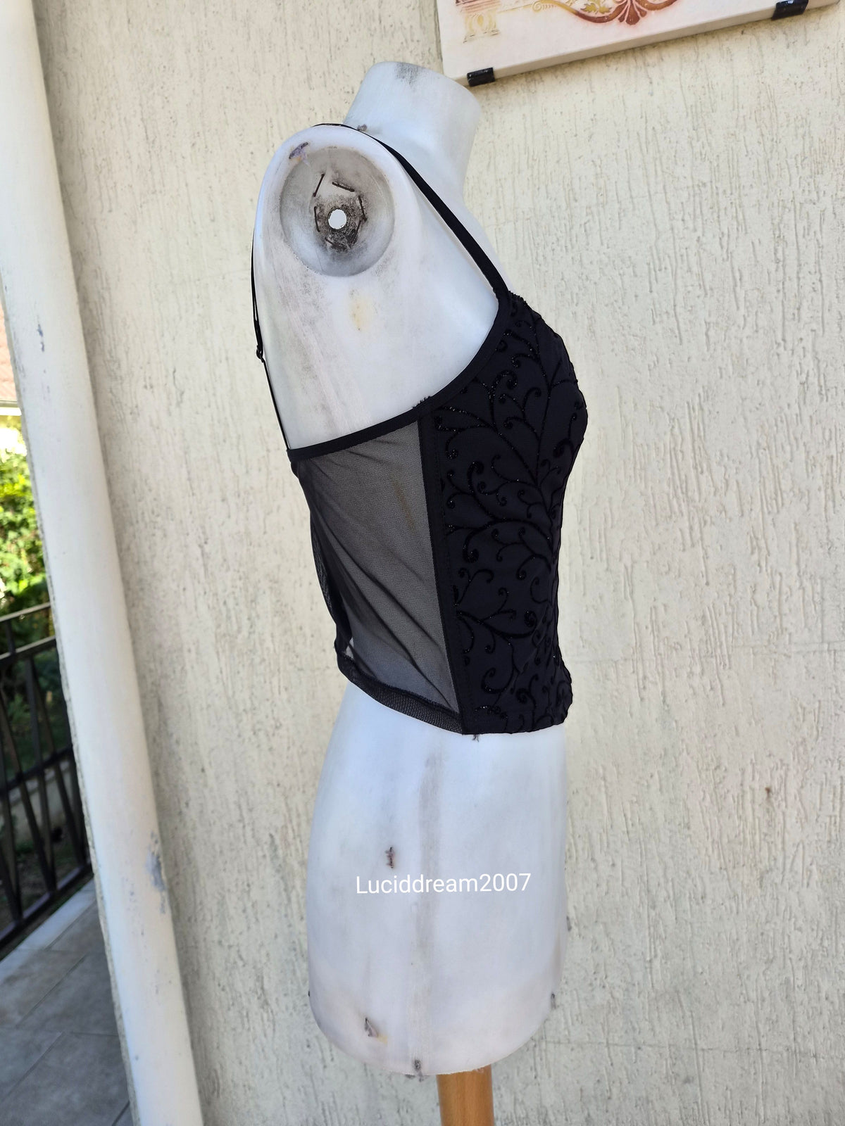 Black velvet top with arabesques