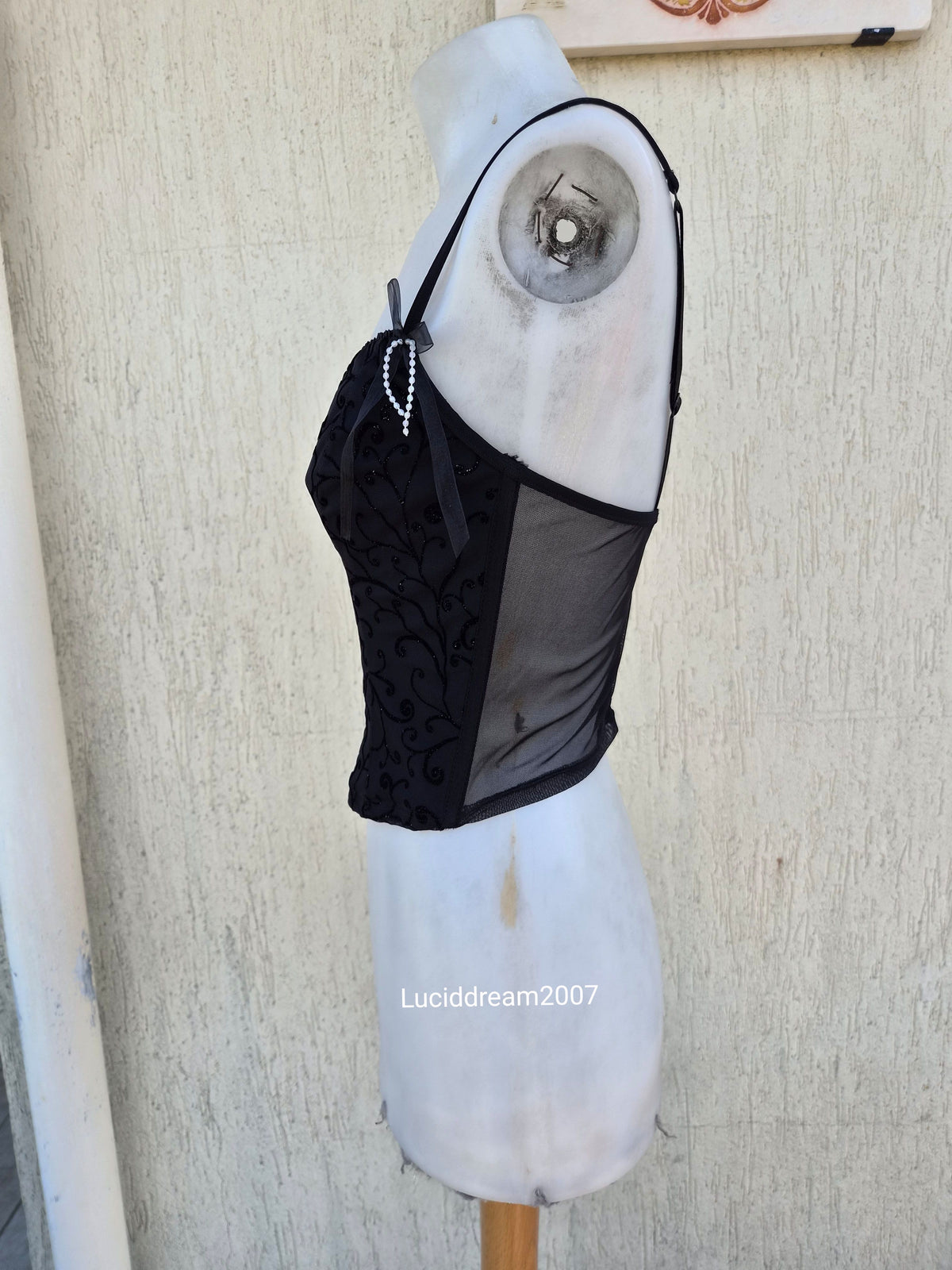 Black velvet top with arabesques