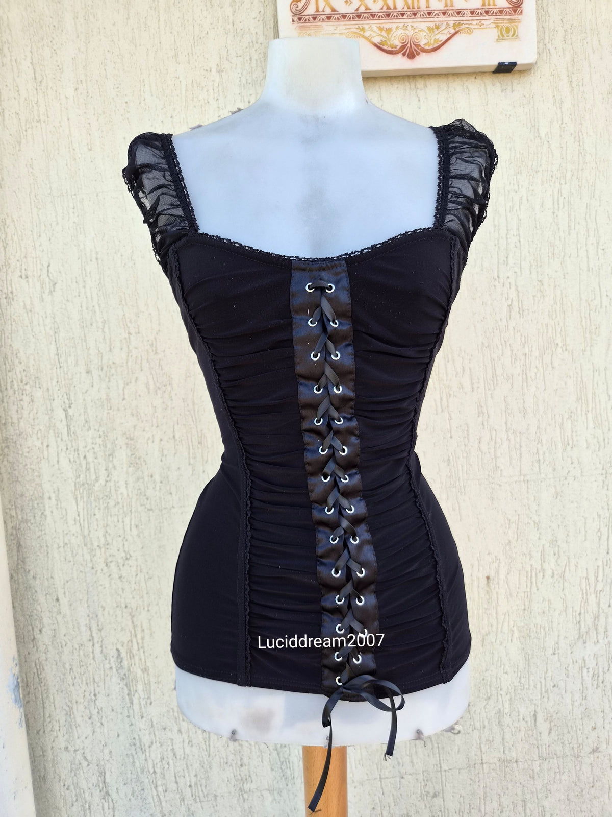 Haut esprit corset noir