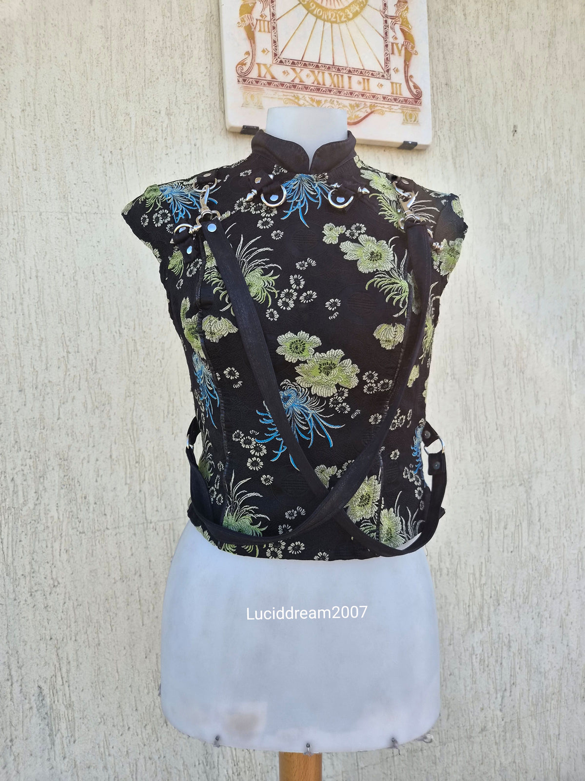Lip Service Mao collar top