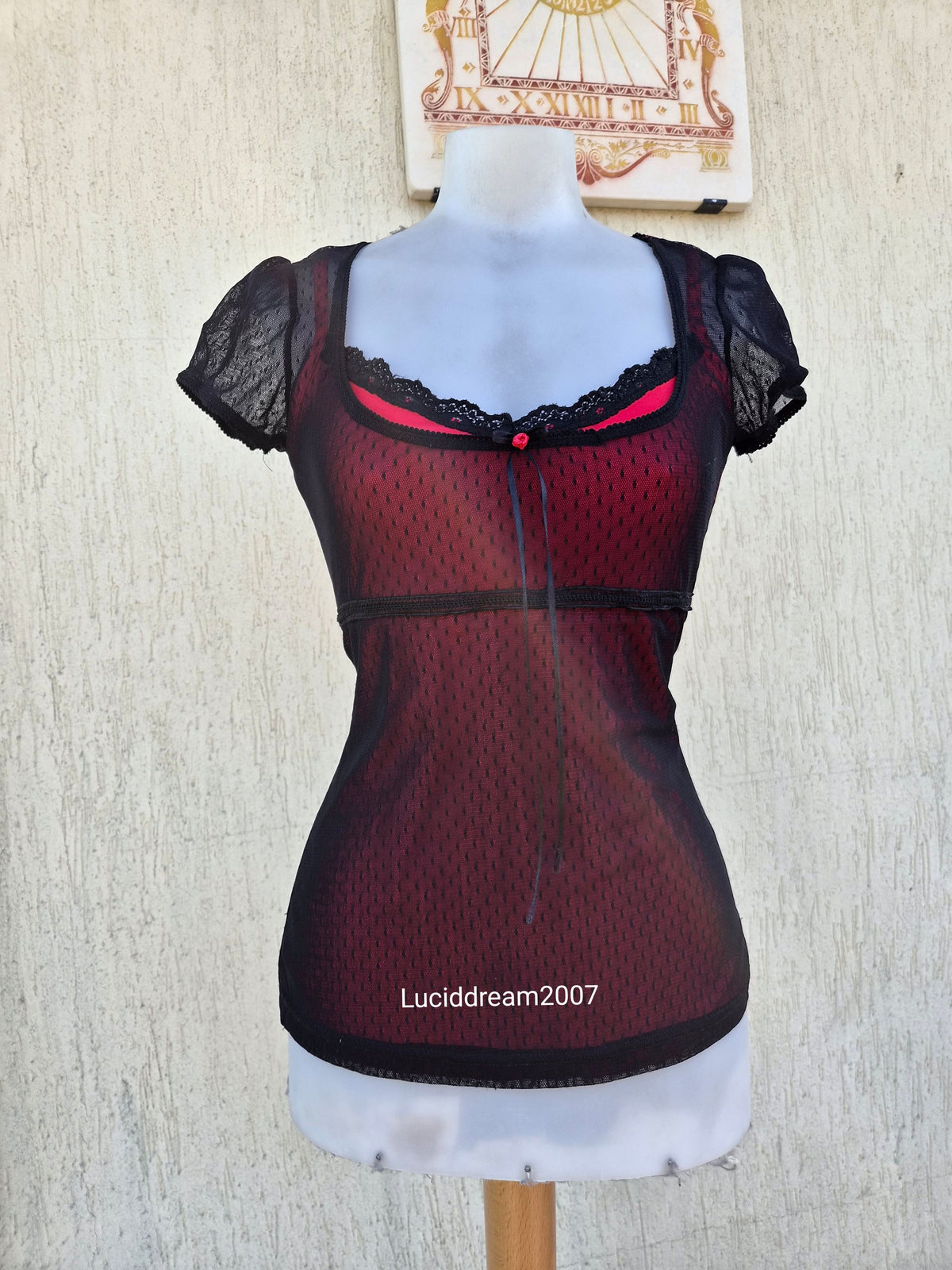 Queen of Darkness top