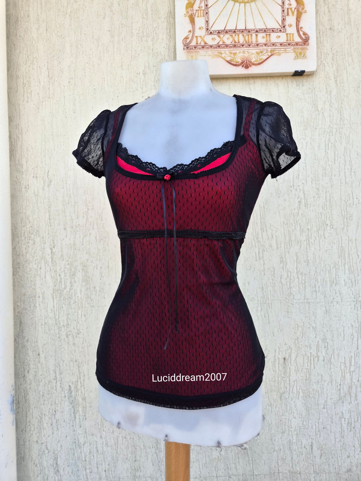 Queen of Darkness top