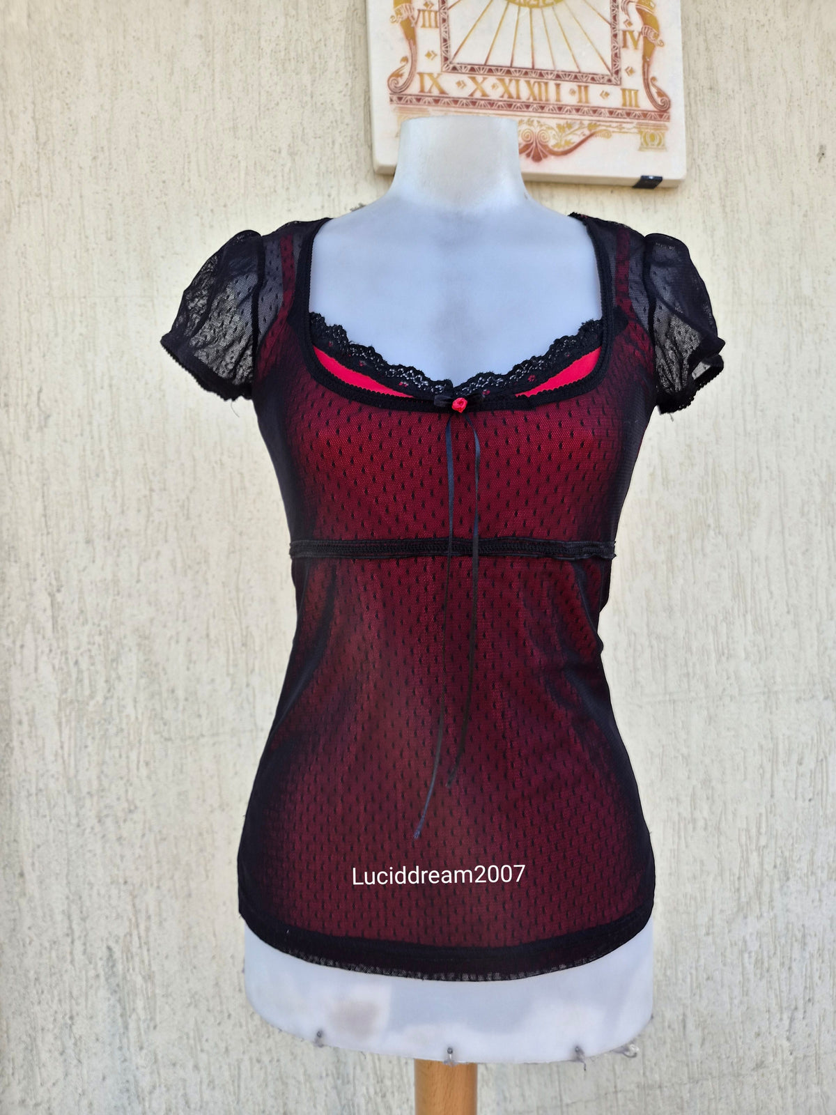 Queen of Darkness top