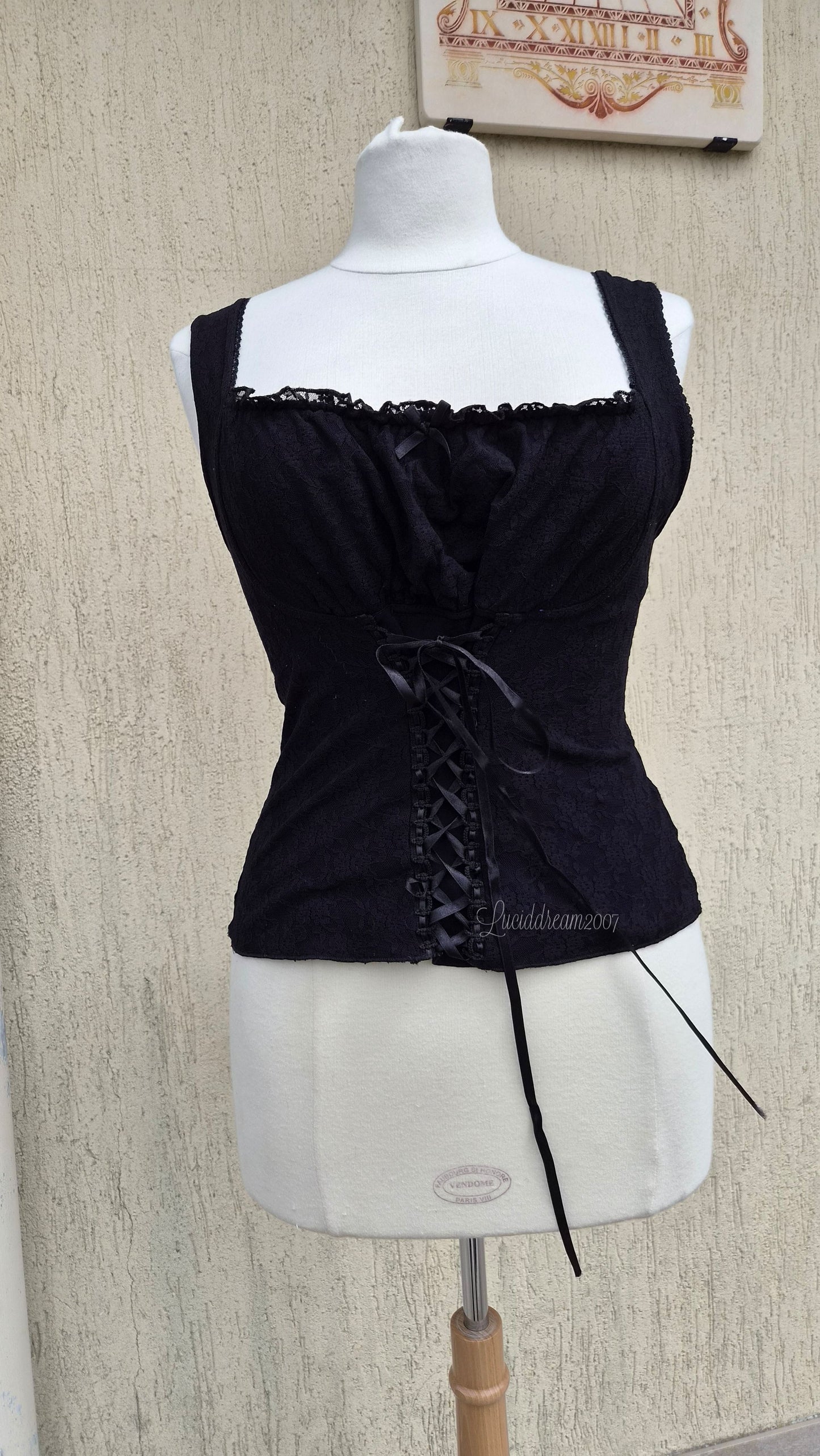 Haut esprit corset 3 Suisses