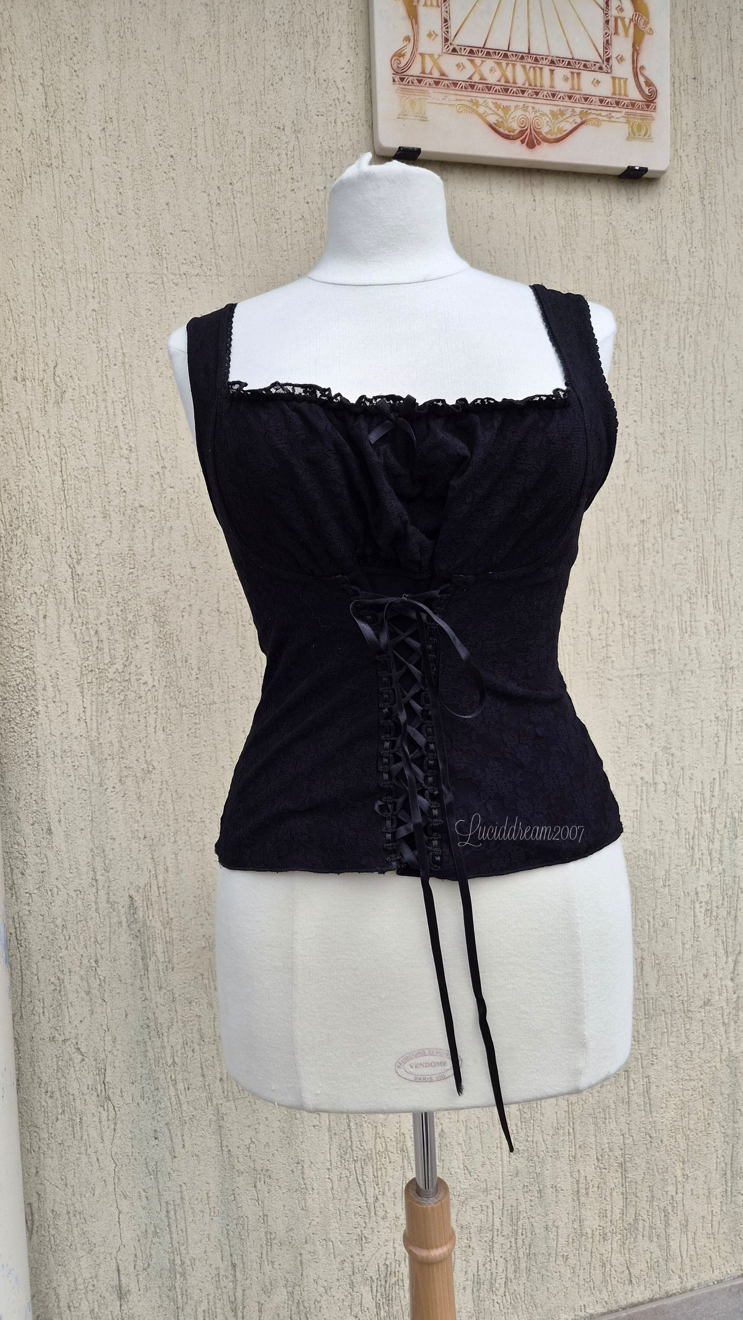 Haut esprit corset 3 Suisses
