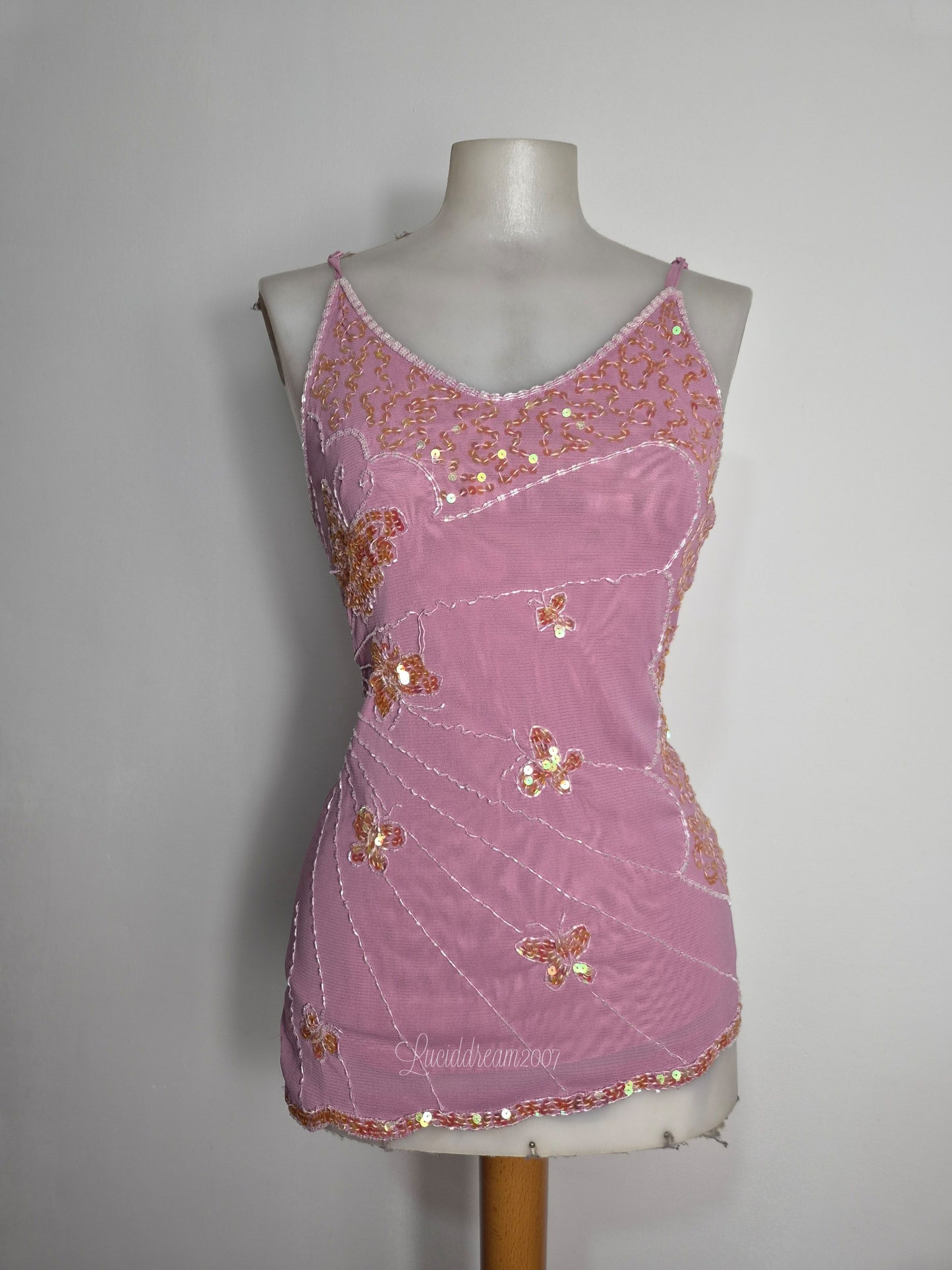 Haut en voile brodé rose motifs papillons
