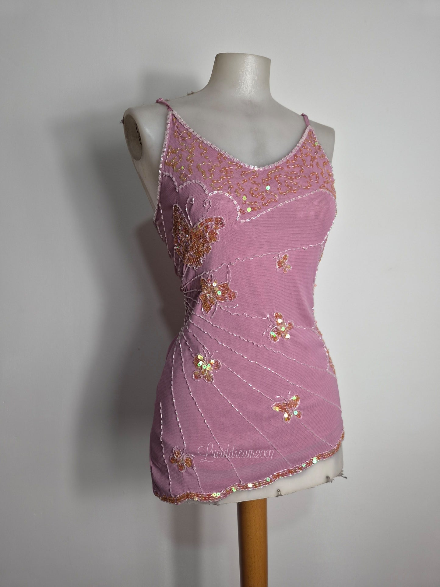 Haut en voile brodé rose motifs papillons
