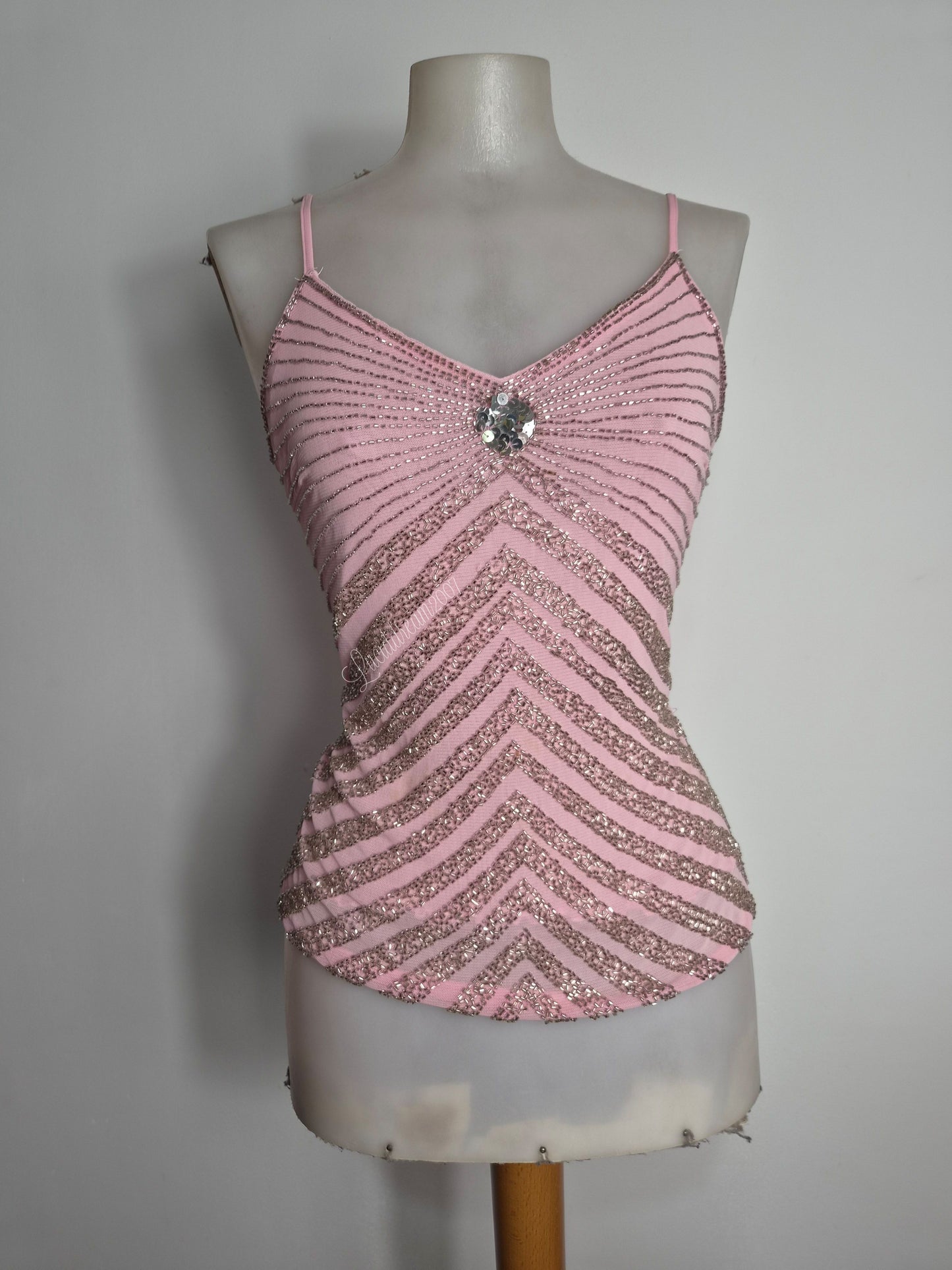 Haut en voile brodé rose