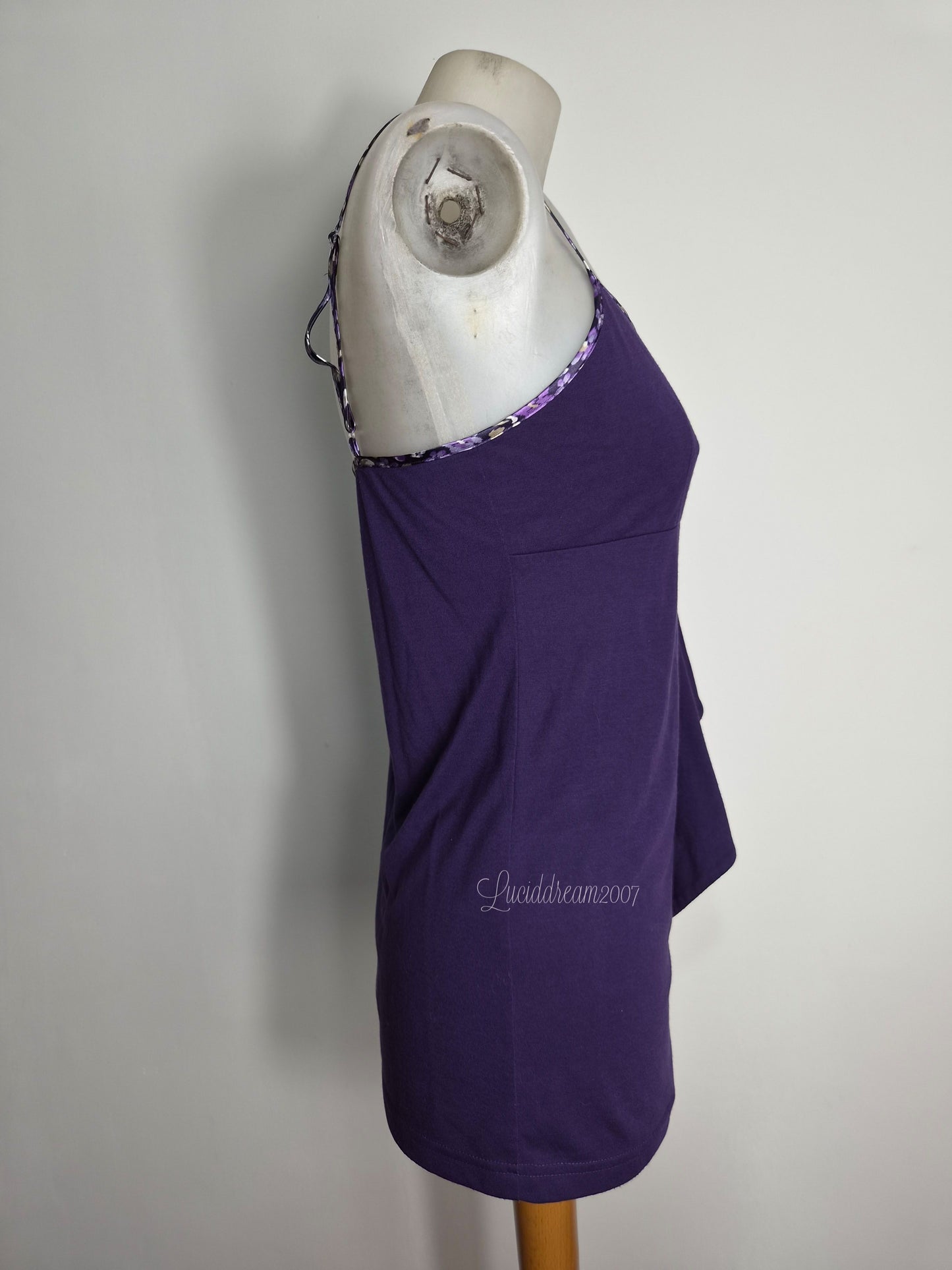 Haut violet detail satiné