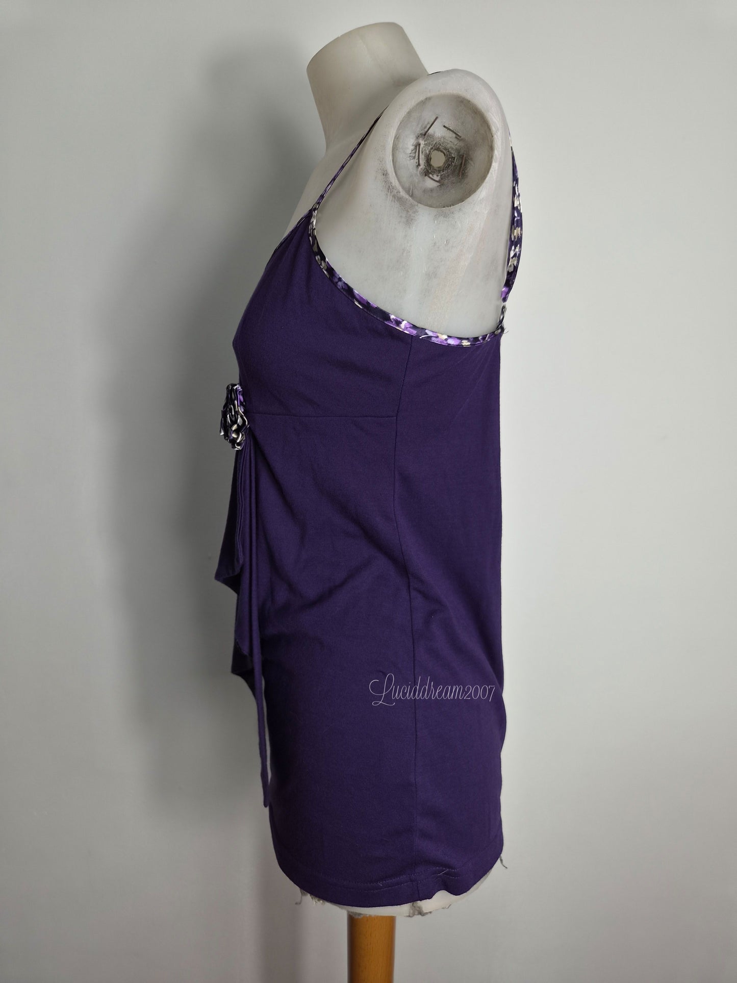 Haut violet detail satiné