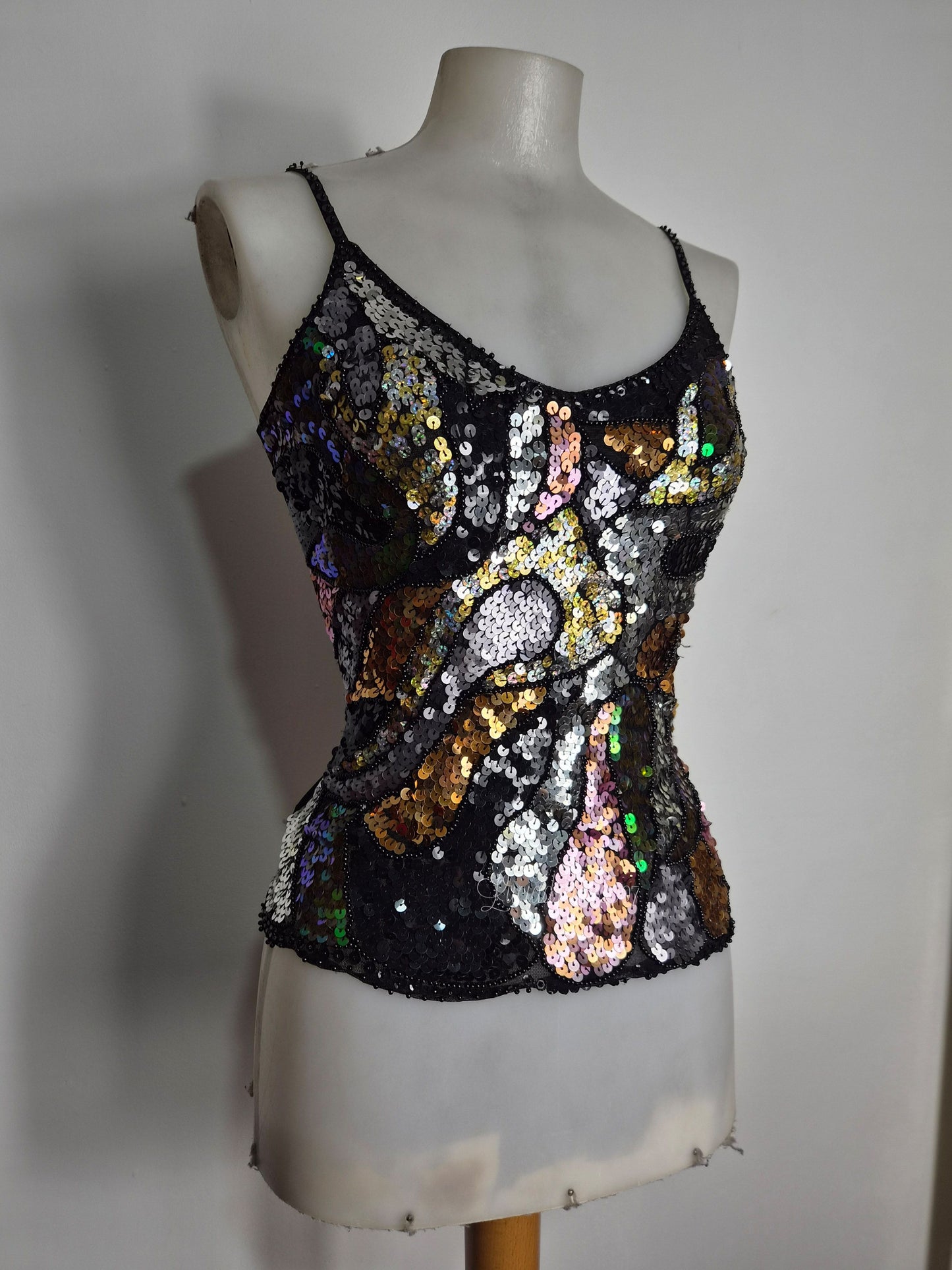 Haut en voile brodé de sequins