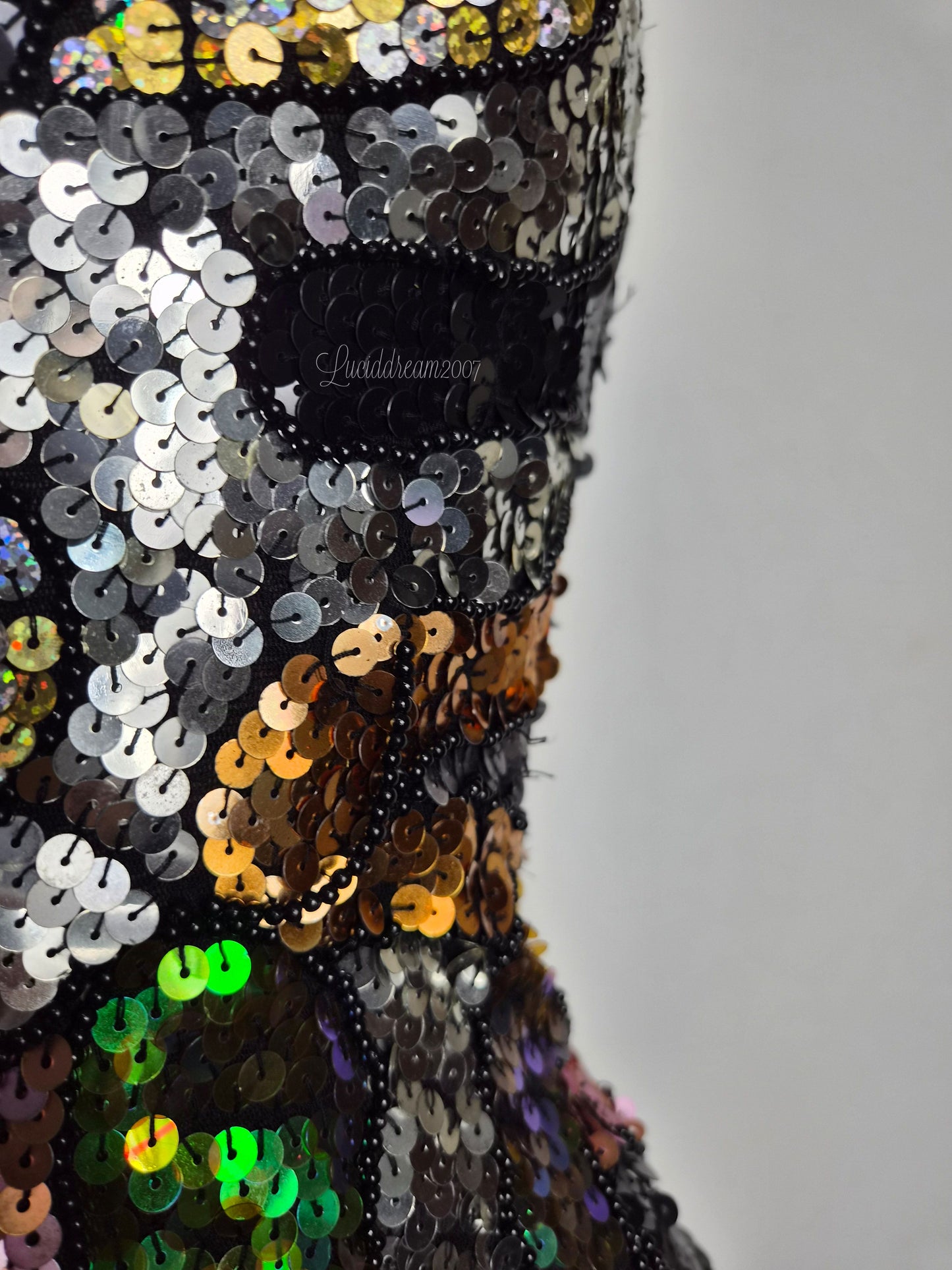 Haut en voile brodé de sequins