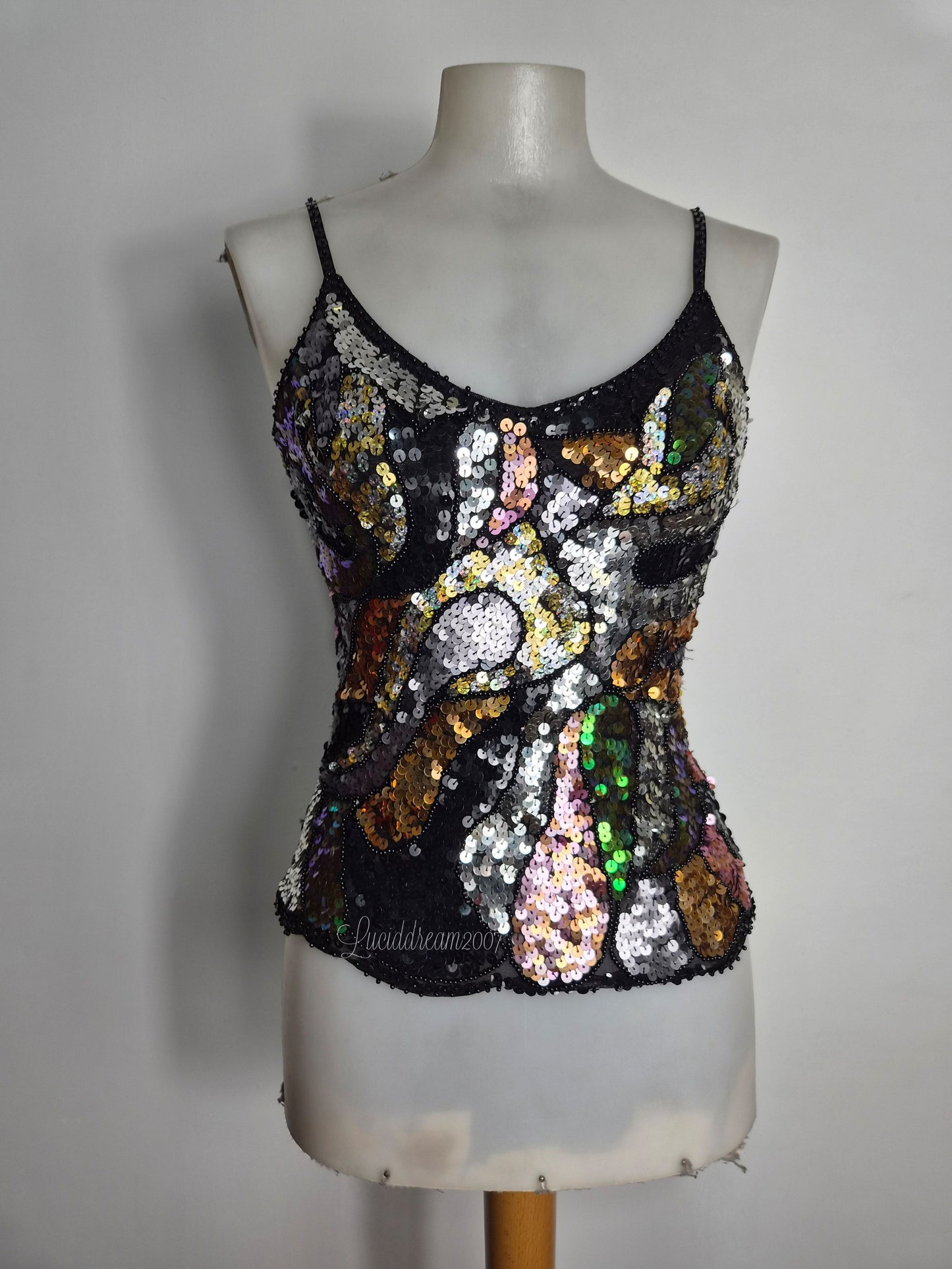 Haut en voile brodé de sequins