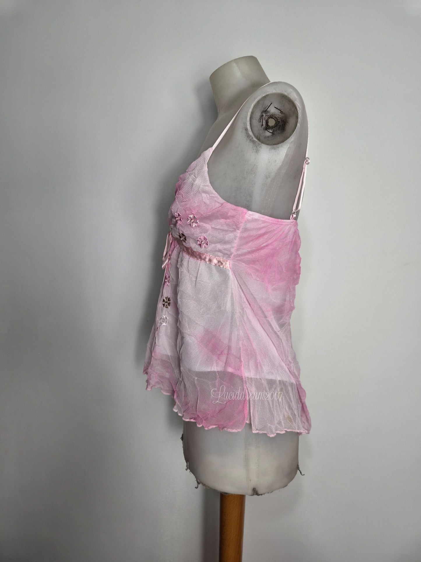 Haut en voile brodé tons roses