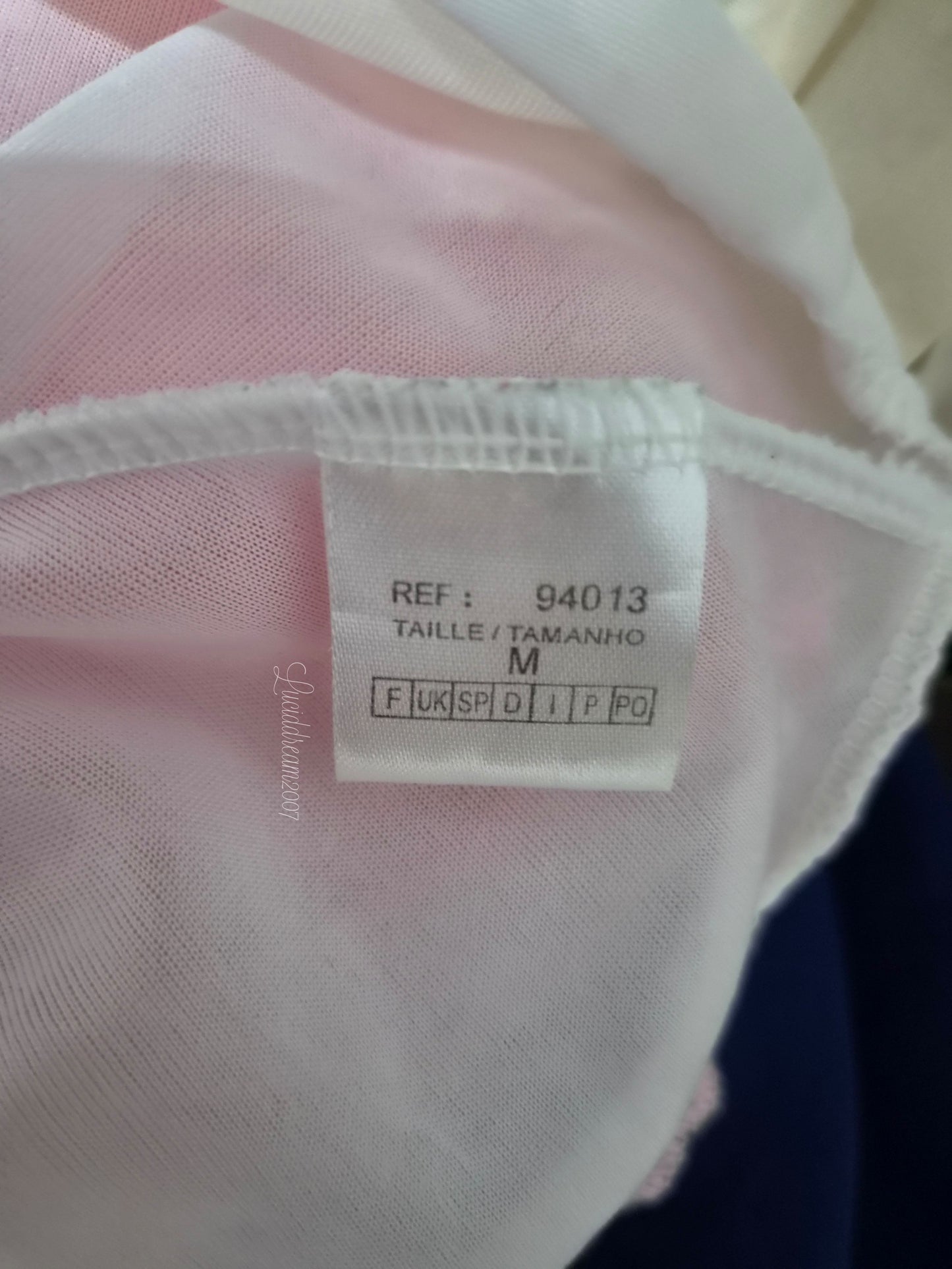 Haut en voile brodé tons roses