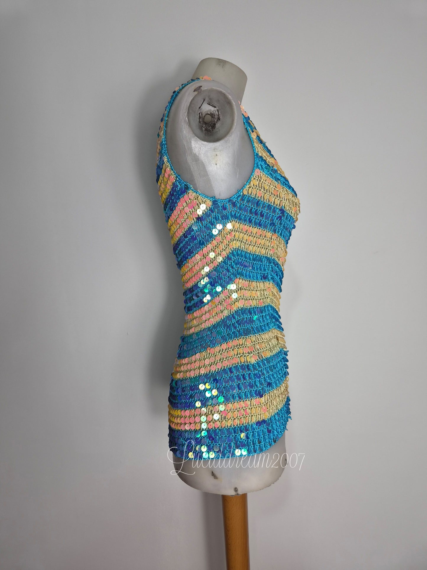 Haut en crochet à sequins