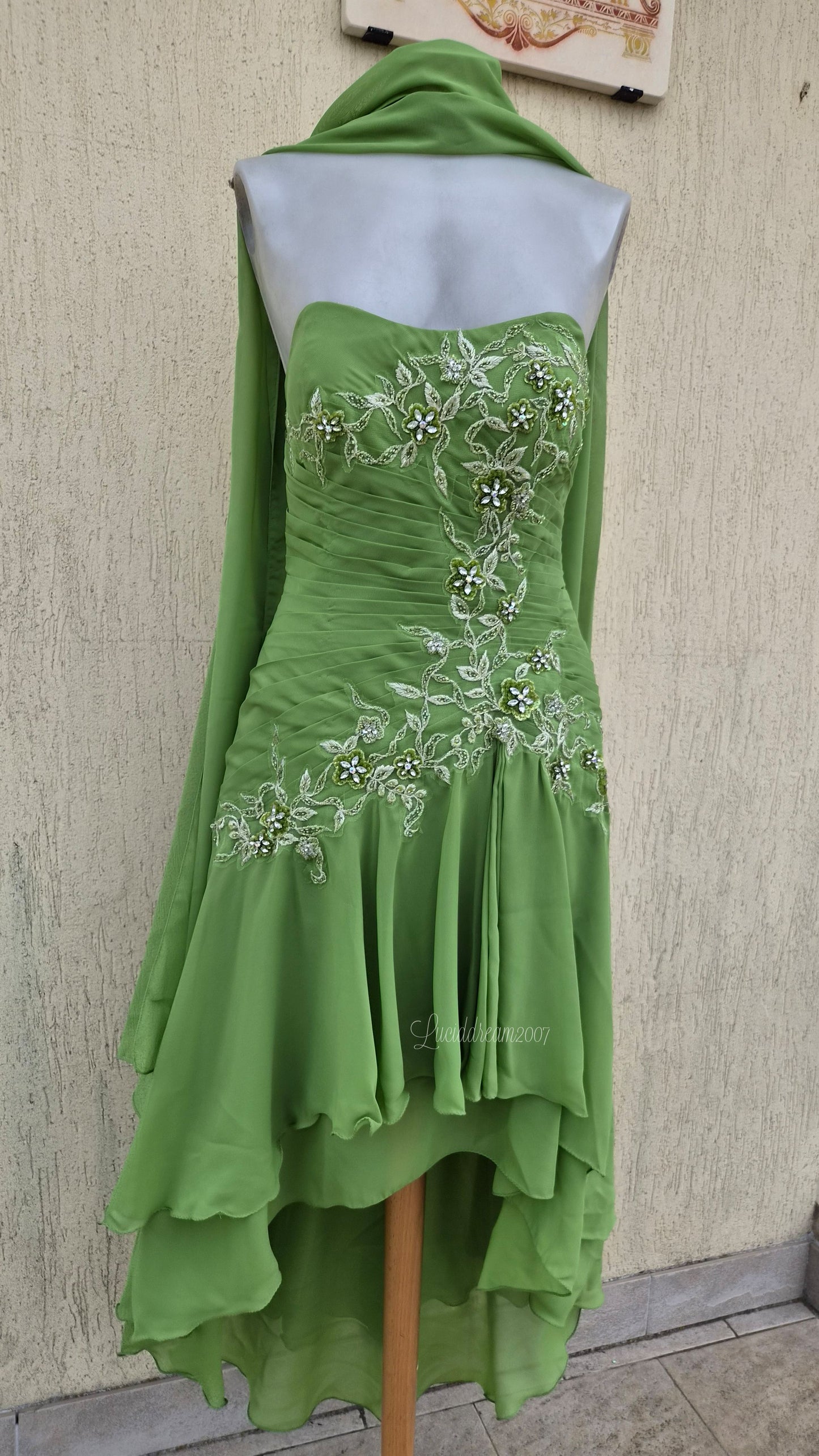 Robe bustier verte brodée